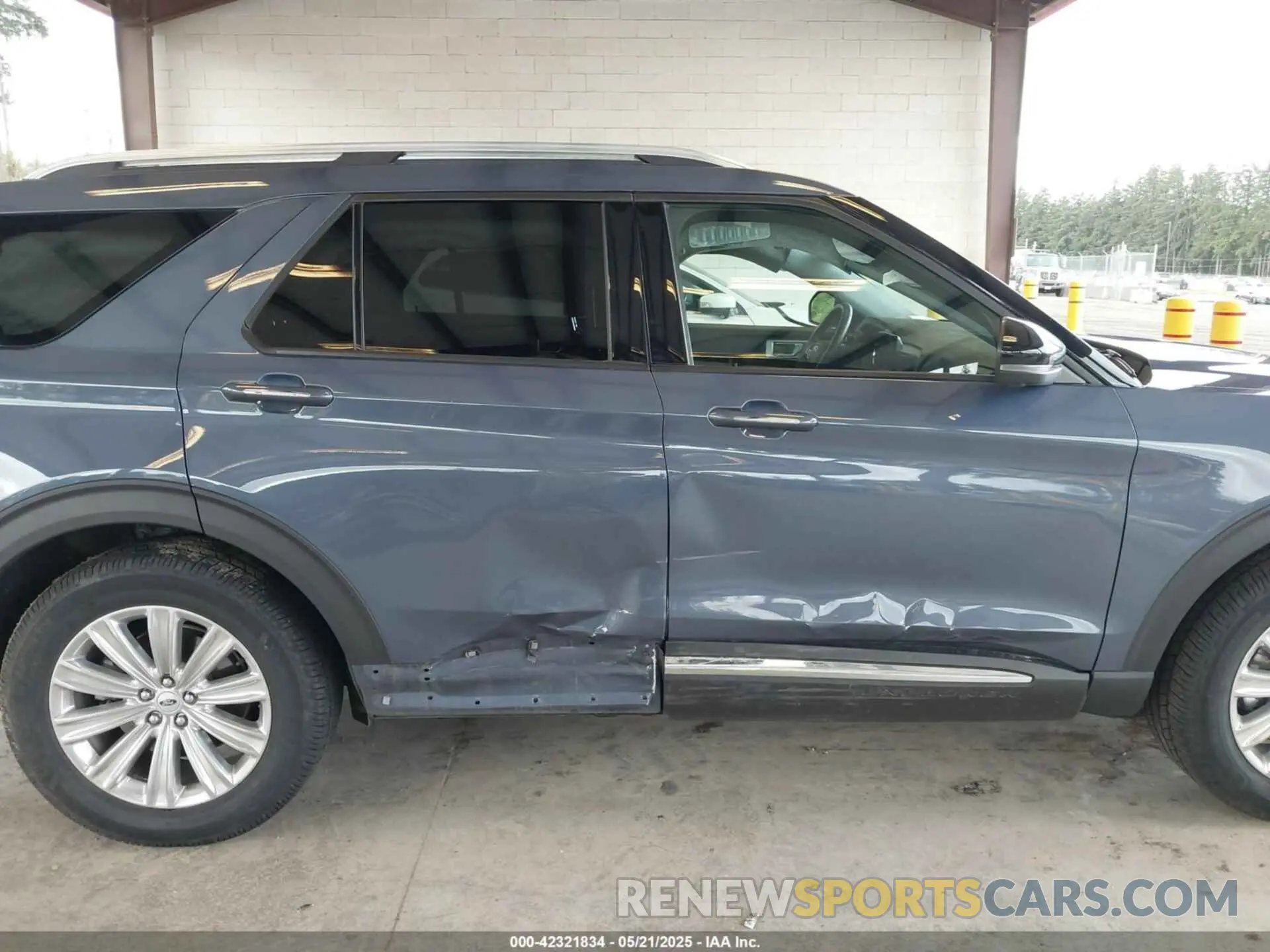13 Фотография поврежденного автомобиля 1FM5K8FW0MNA06704 FORD EXPLORER 2021