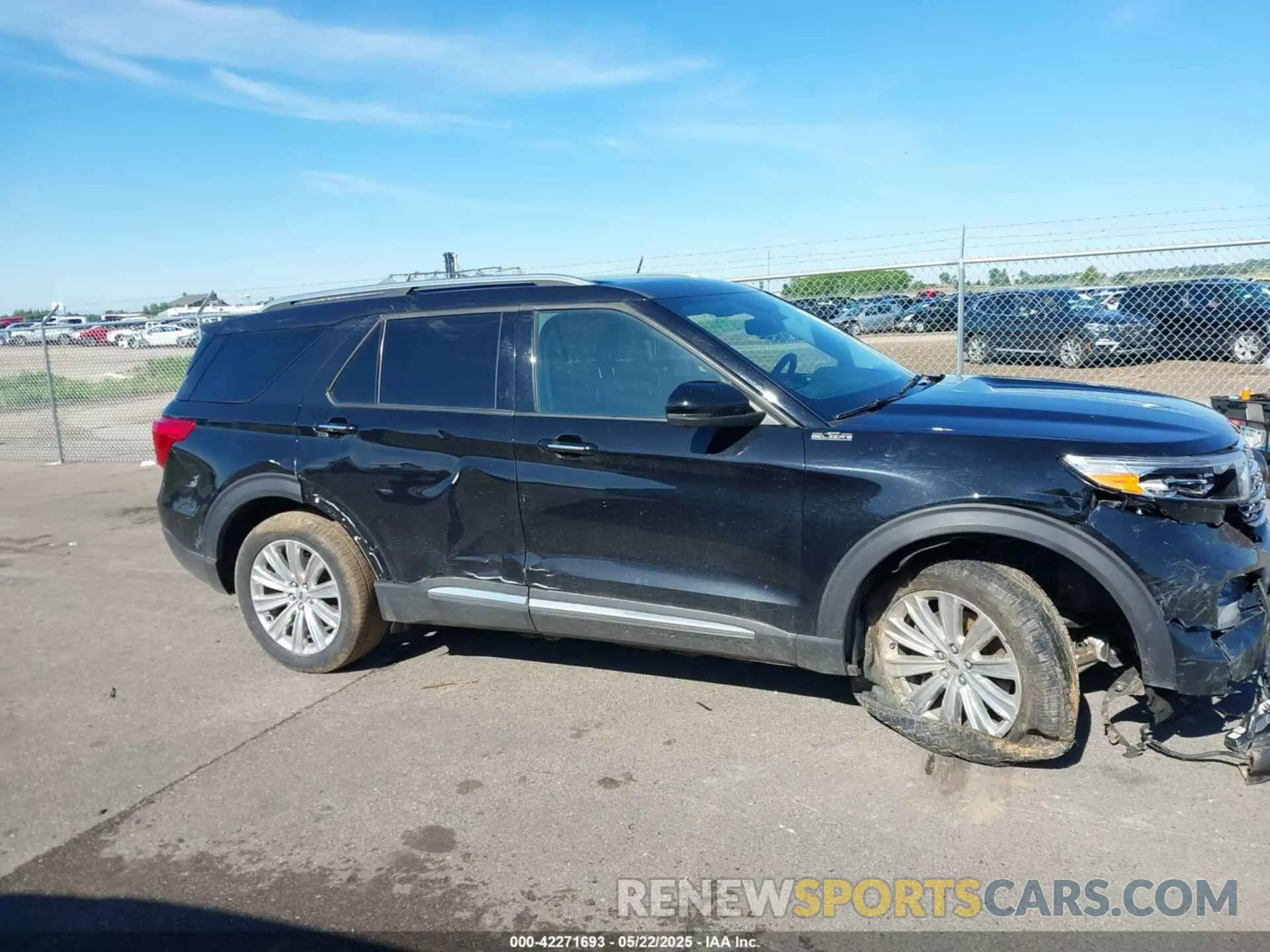 13 Photograph of a damaged car 1FM5K8FW3MNA09533 FORD EXPLORER 2021