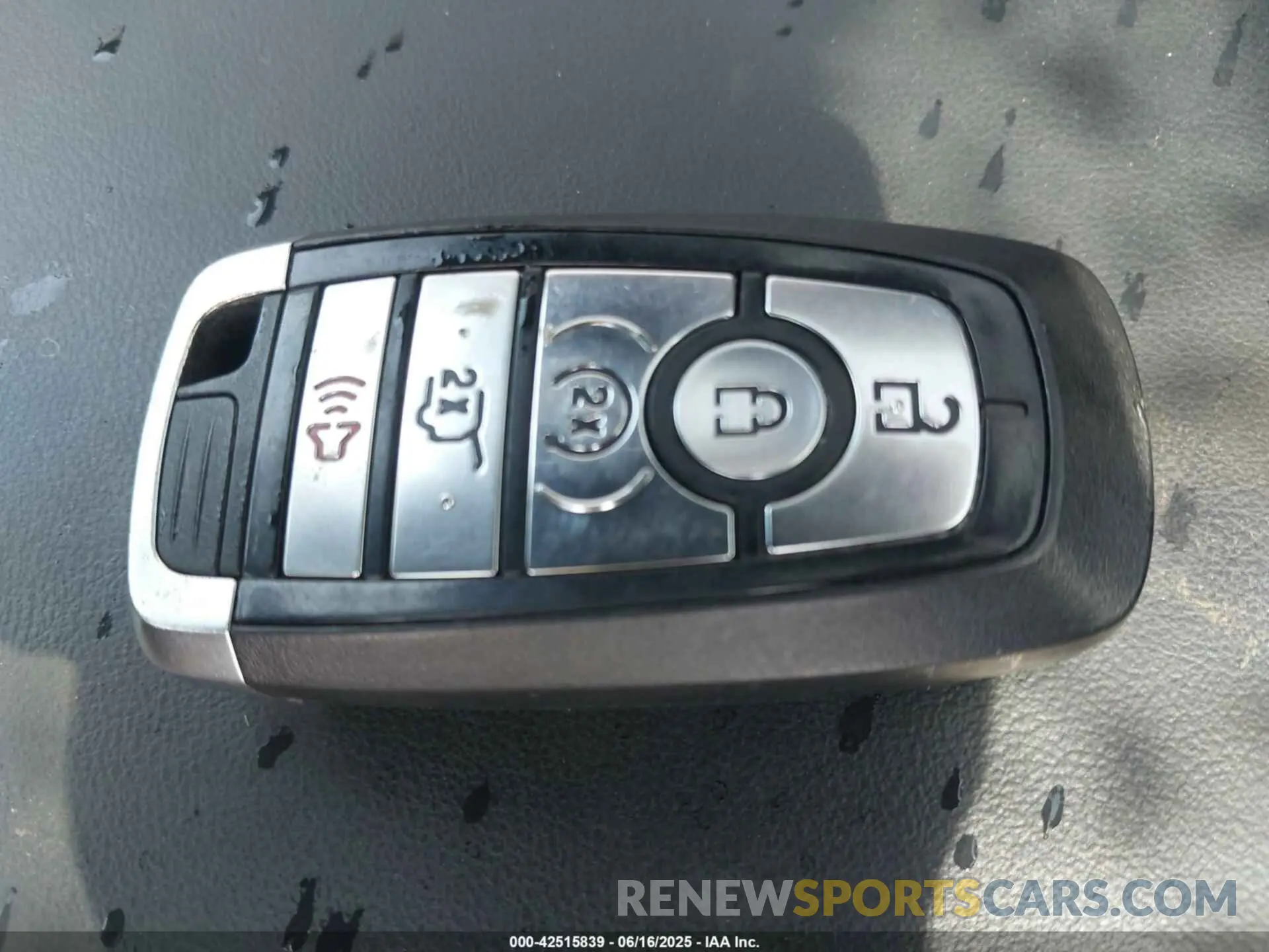 11 Фотография поврежденного автомобиля 1FM5K8GC1MGB25662 FORD EXPLORER 2021