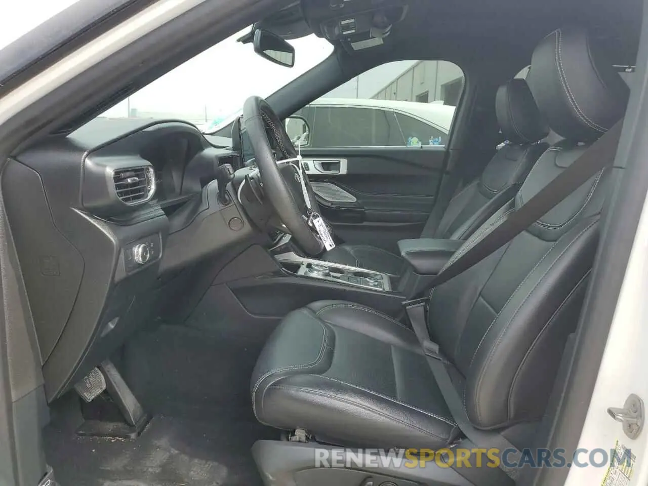7 Фотография поврежденного автомобиля 1FM5K8GC3MGB40583 FORD EXPLORER 2021