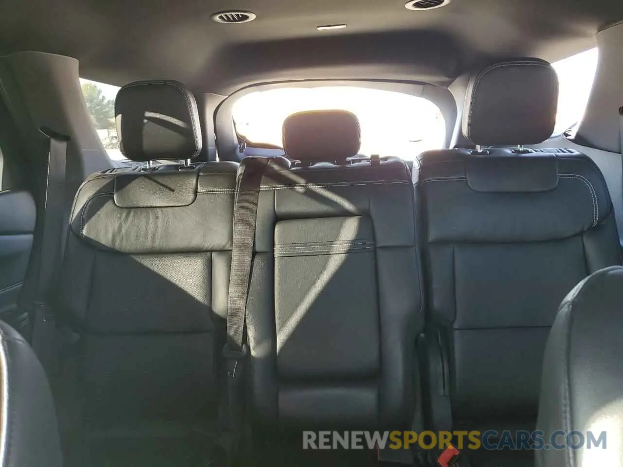 10 Photograph of a damaged car 1FM5K8GC4MGB71180 FORD EXPLORER 2021
