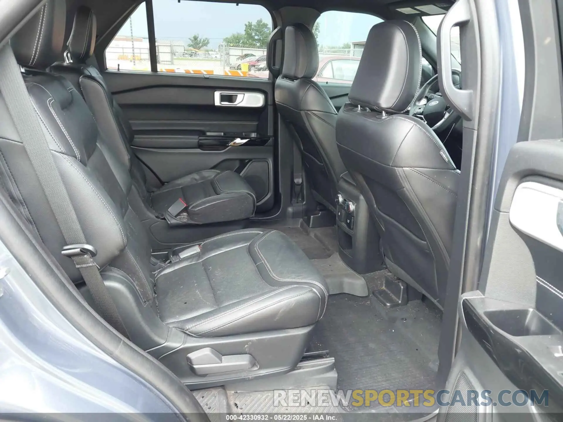 8 Фотография поврежденного автомобиля 1FM5K8GC8MGA82003 FORD EXPLORER 2021