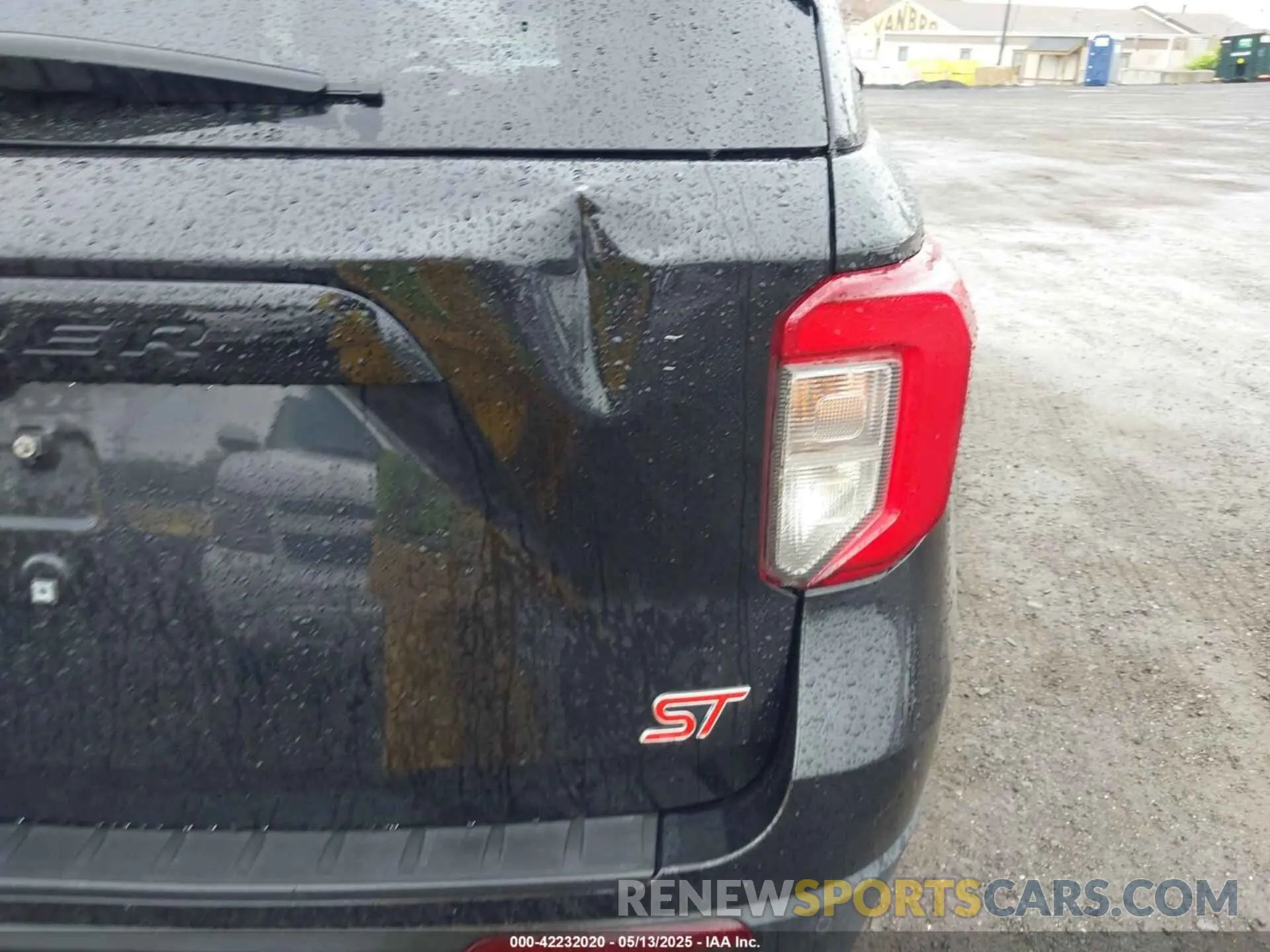 19 Photograph of a damaged car 1FM5K8GC9MGB62409 FORD EXPLORER 2021