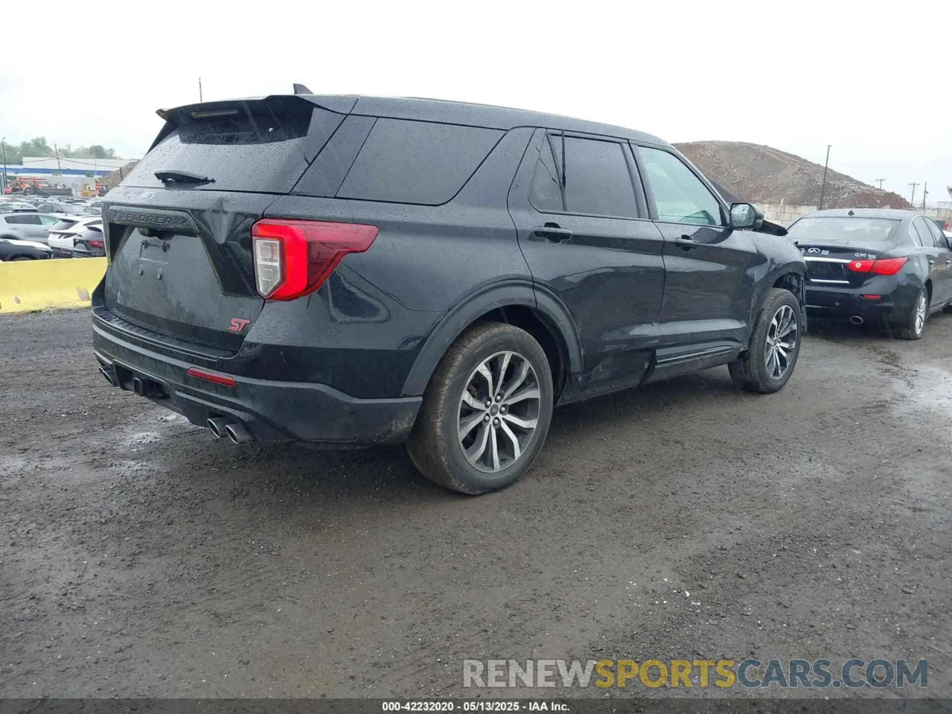 4 Photograph of a damaged car 1FM5K8GC9MGB62409 FORD EXPLORER 2021