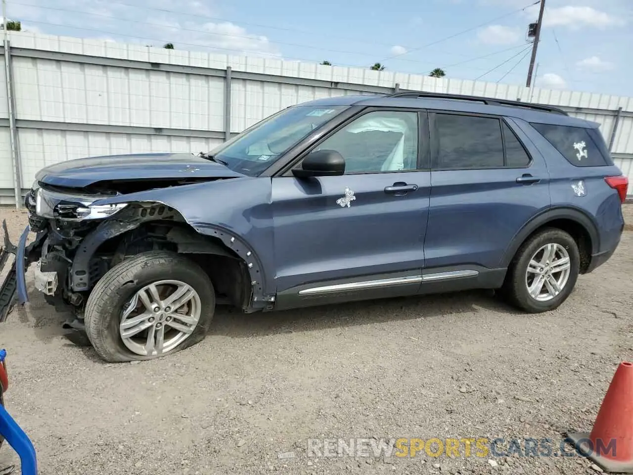 1 Фотография поврежденного автомобиля 1FMSK7DH0MGA52135 FORD EXPLORER 2021