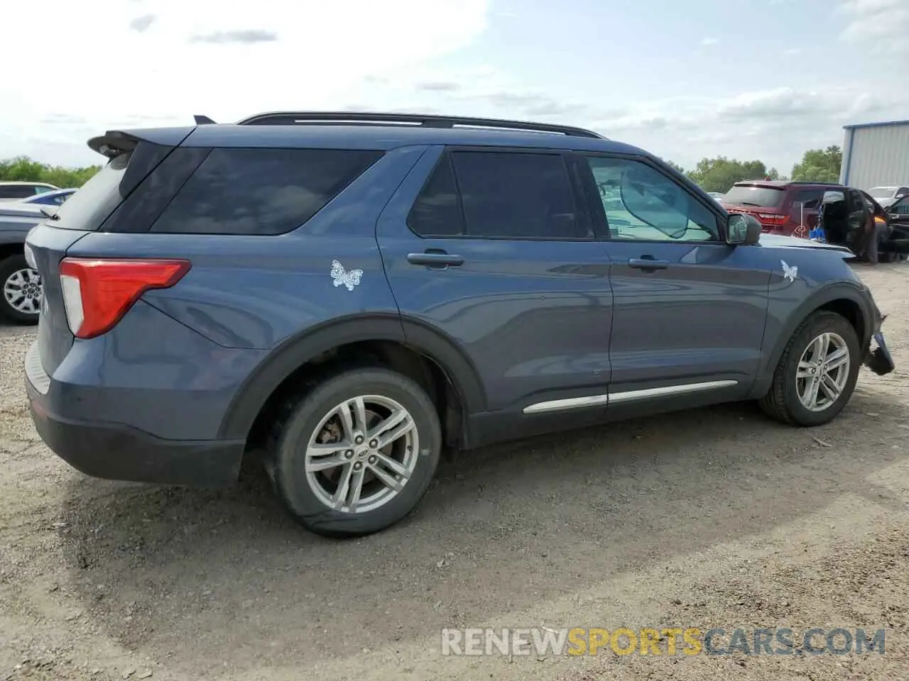 3 Фотография поврежденного автомобиля 1FMSK7DH0MGA52135 FORD EXPLORER 2021