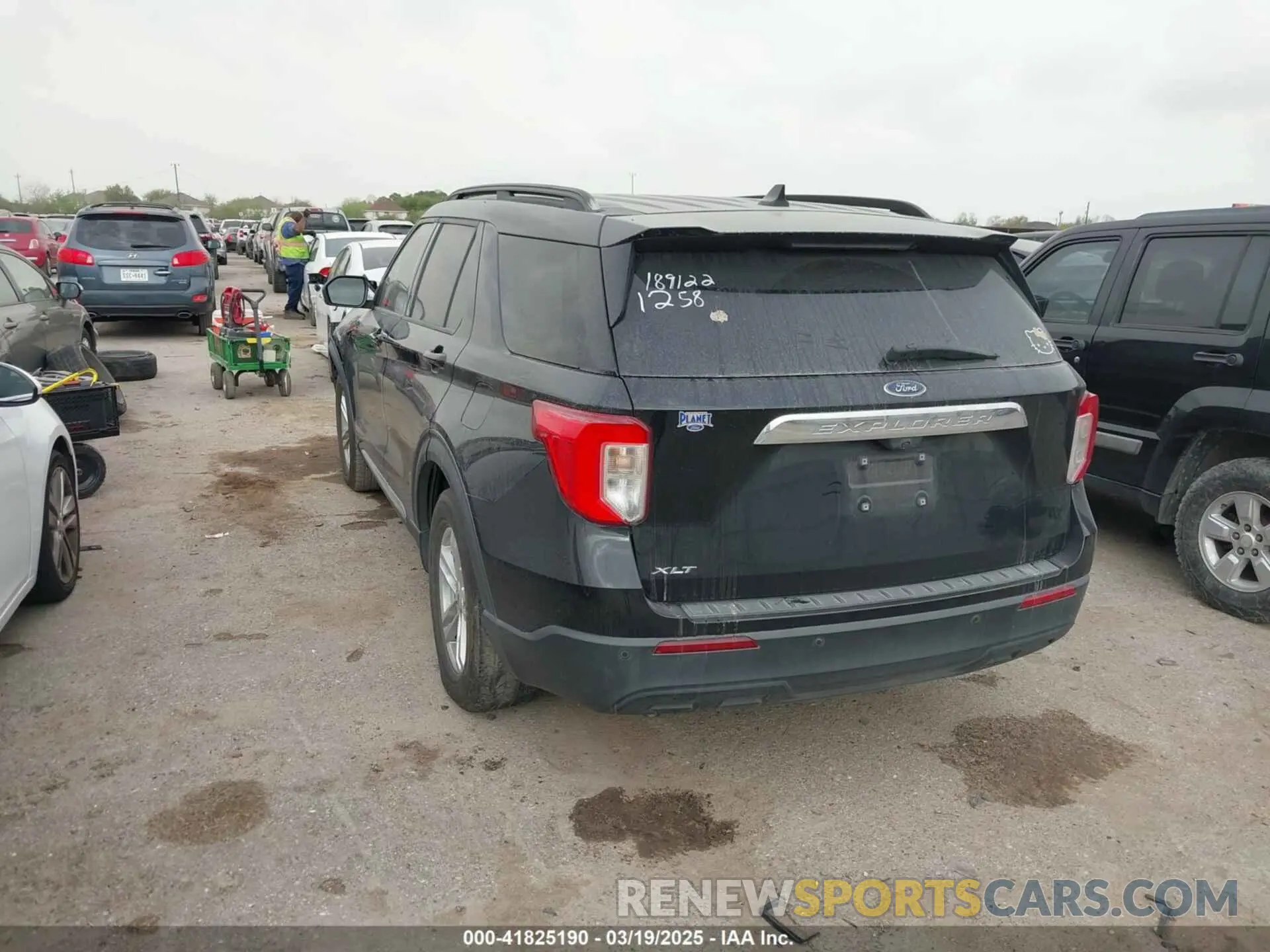 3 Photograph of a damaged car 1FMSK7DH0MGA81540 FORD EXPLORER 2021