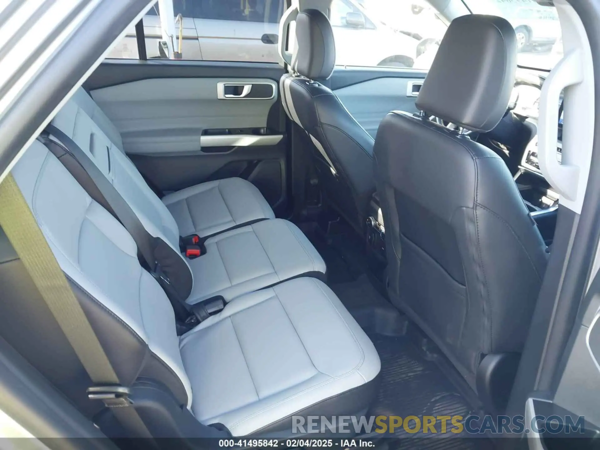 8 Фотография поврежденного автомобиля 1FMSK7DH0MGB71478 FORD EXPLORER 2021