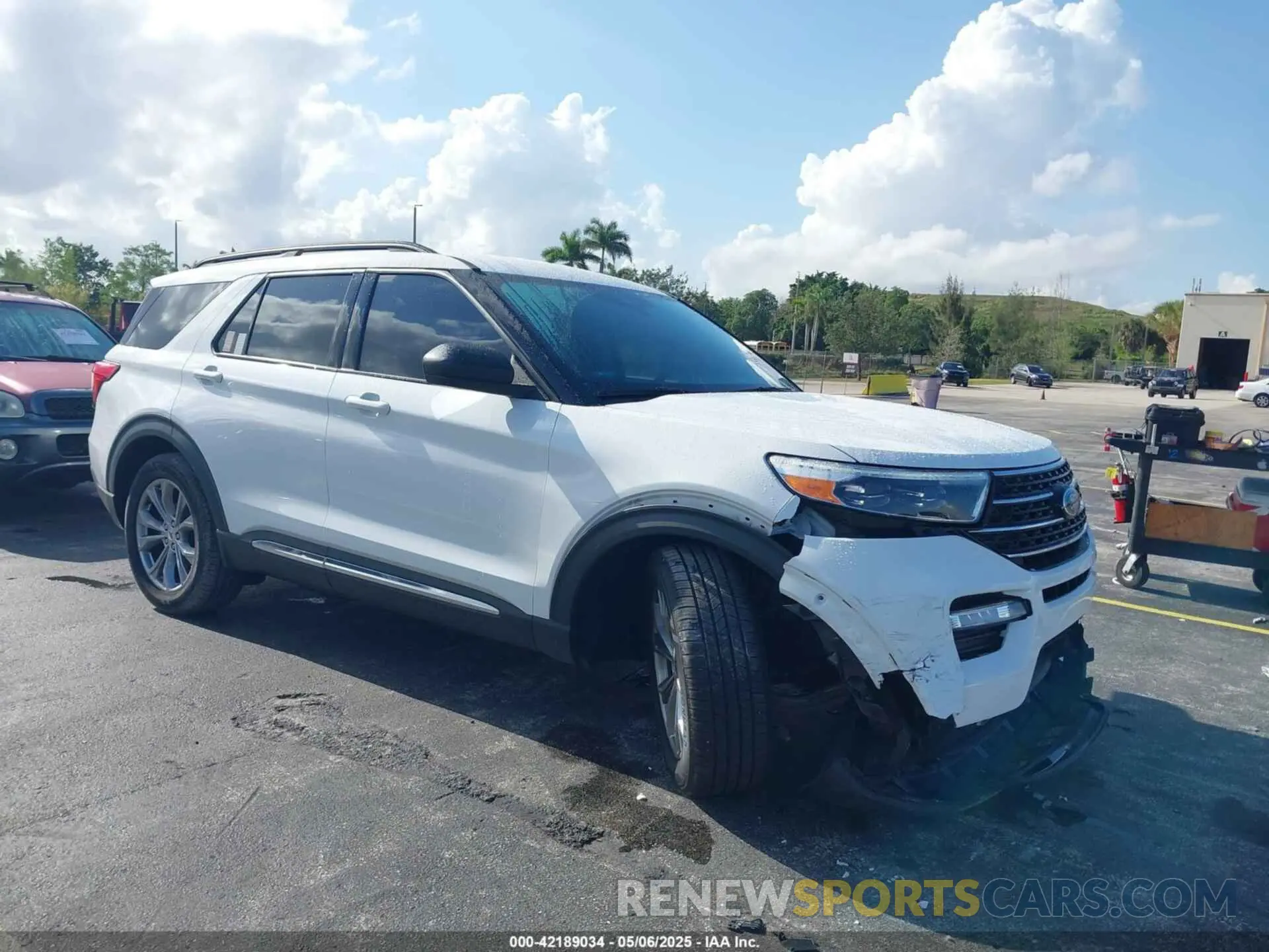 1 Фотография поврежденного автомобиля 1FMSK7DH4MGC14767 FORD EXPLORER 2021