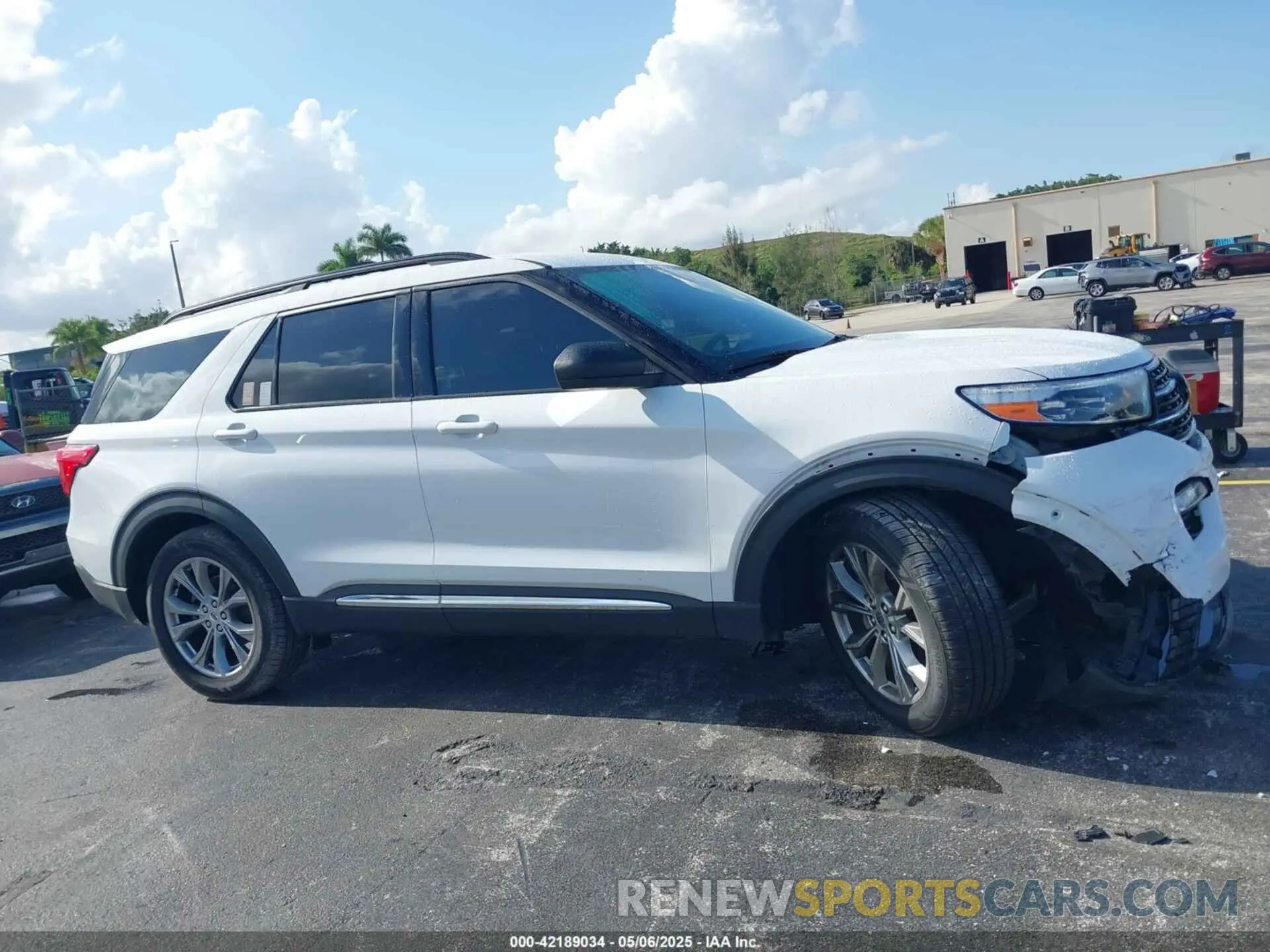 13 Фотография поврежденного автомобиля 1FMSK7DH4MGC14767 FORD EXPLORER 2021