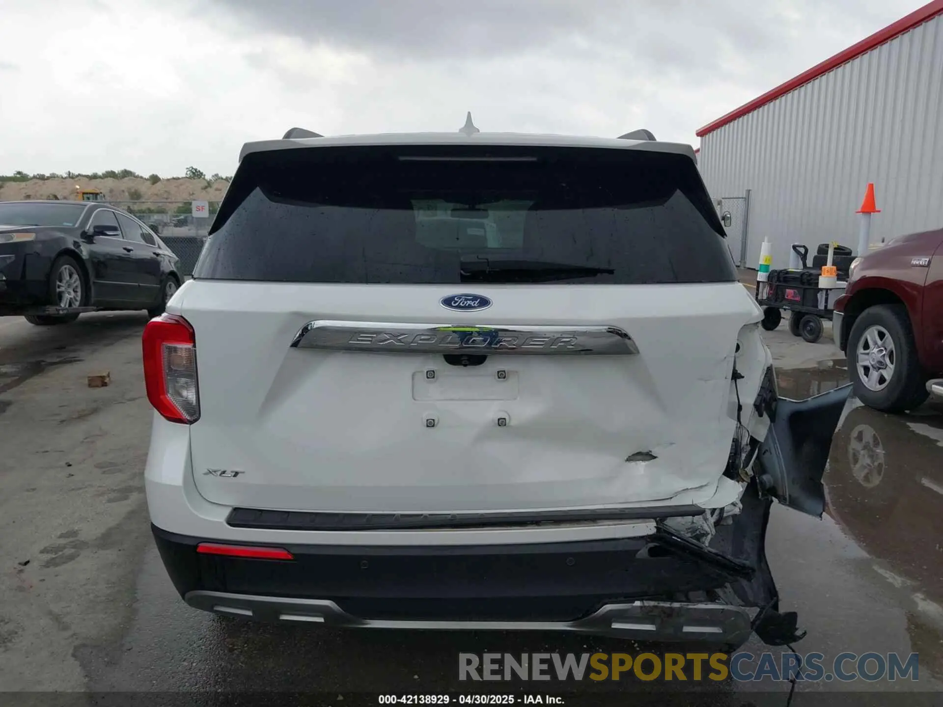 18 Photograph of a damaged car 1FMSK7DH5MGA30373 FORD EXPLORER 2021