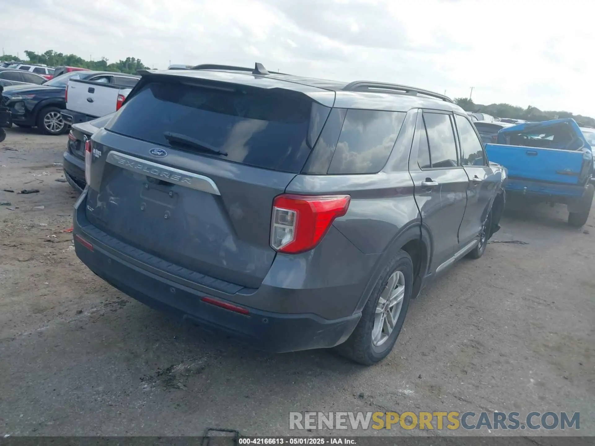 4 Фотография поврежденного автомобиля 1FMSK7DH6MGB78774 FORD EXPLORER 2021