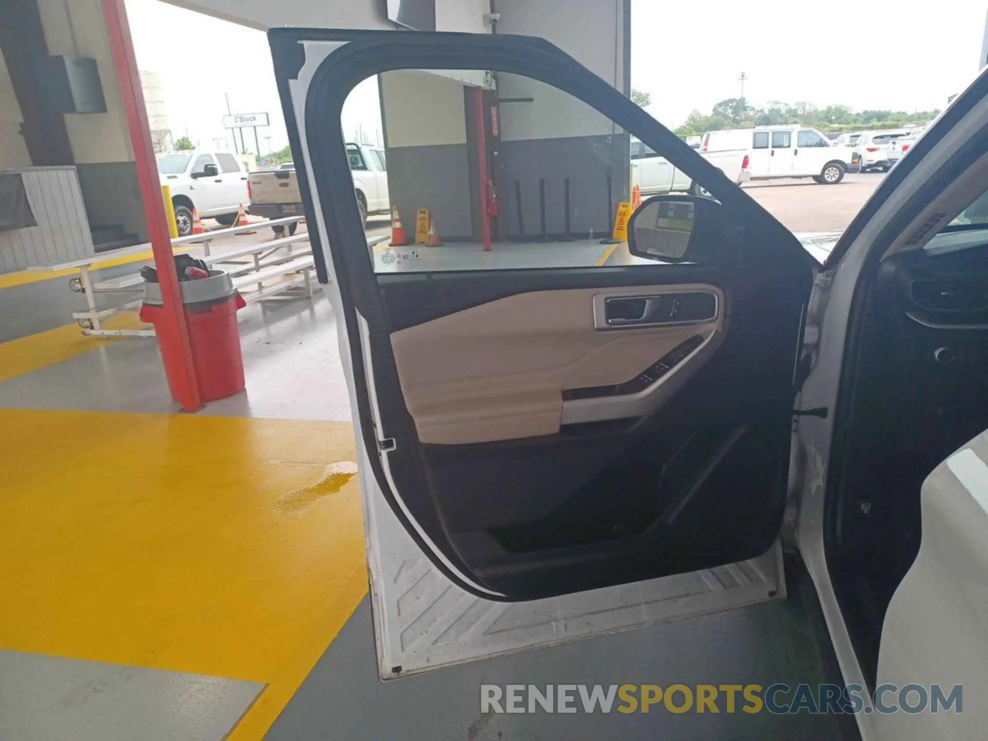 22 Фотография поврежденного автомобиля 1FMSK7DH7MGC26976 FORD EXPLORER 2021
