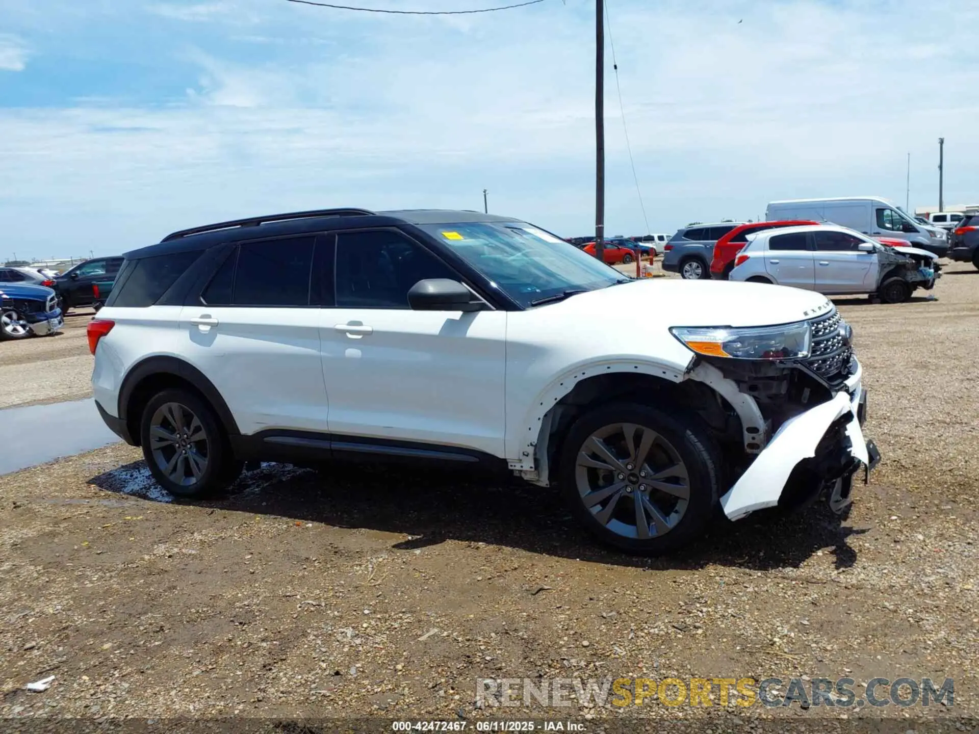 13 Photograph of a damaged car 1FMSK7DH8MGB31410 FORD EXPLORER 2021