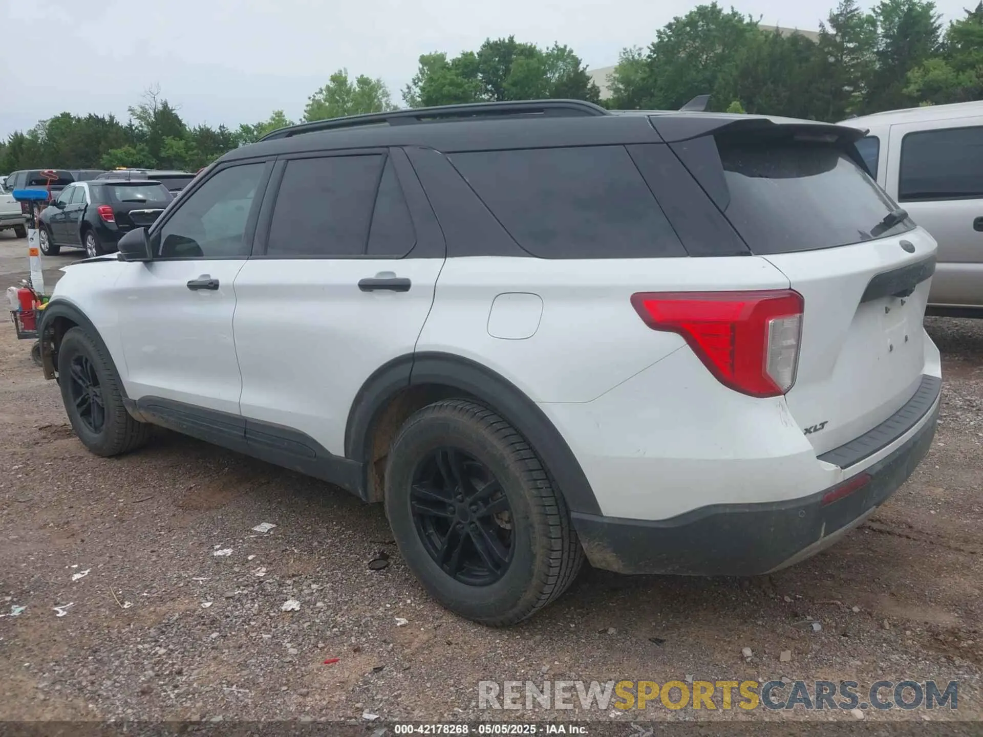 3 Фотография поврежденного автомобиля 1FMSK7DH8MGB42827 FORD EXPLORER 2021