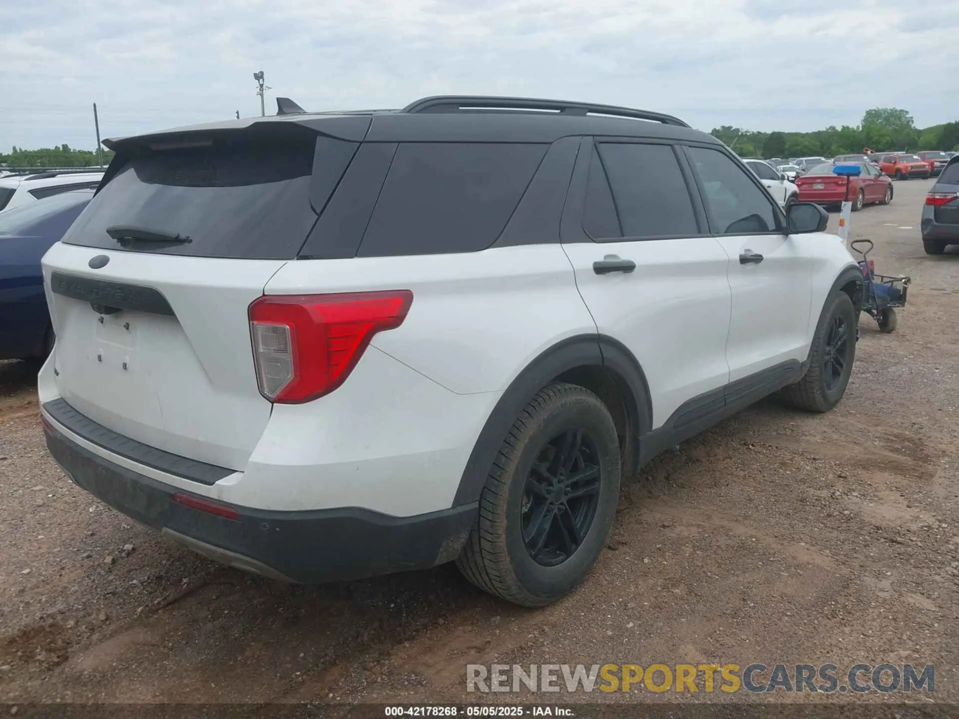 4 Фотография поврежденного автомобиля 1FMSK7DH8MGB42827 FORD EXPLORER 2021