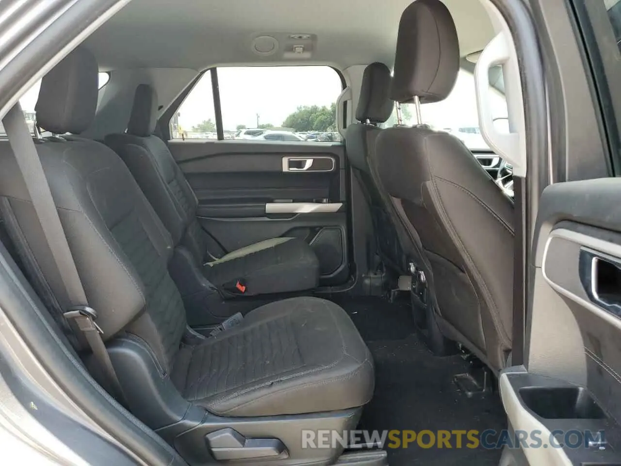 11 Photograph of a damaged car 1FMSK7DH9MGA51484 FORD EXPLORER 2021