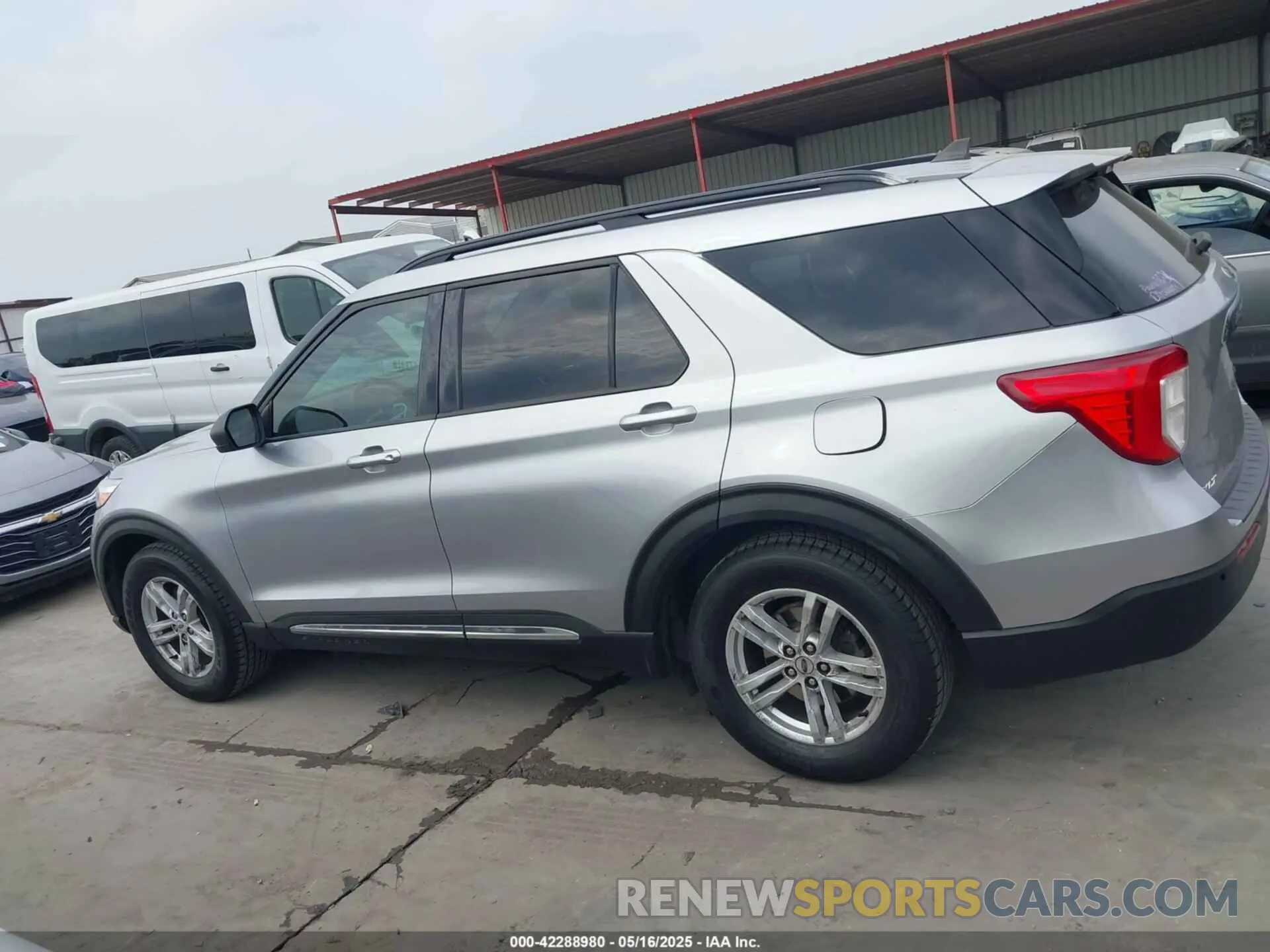 14 Photograph of a damaged car 1FMSK7DHXMGA71324 FORD EXPLORER 2021
