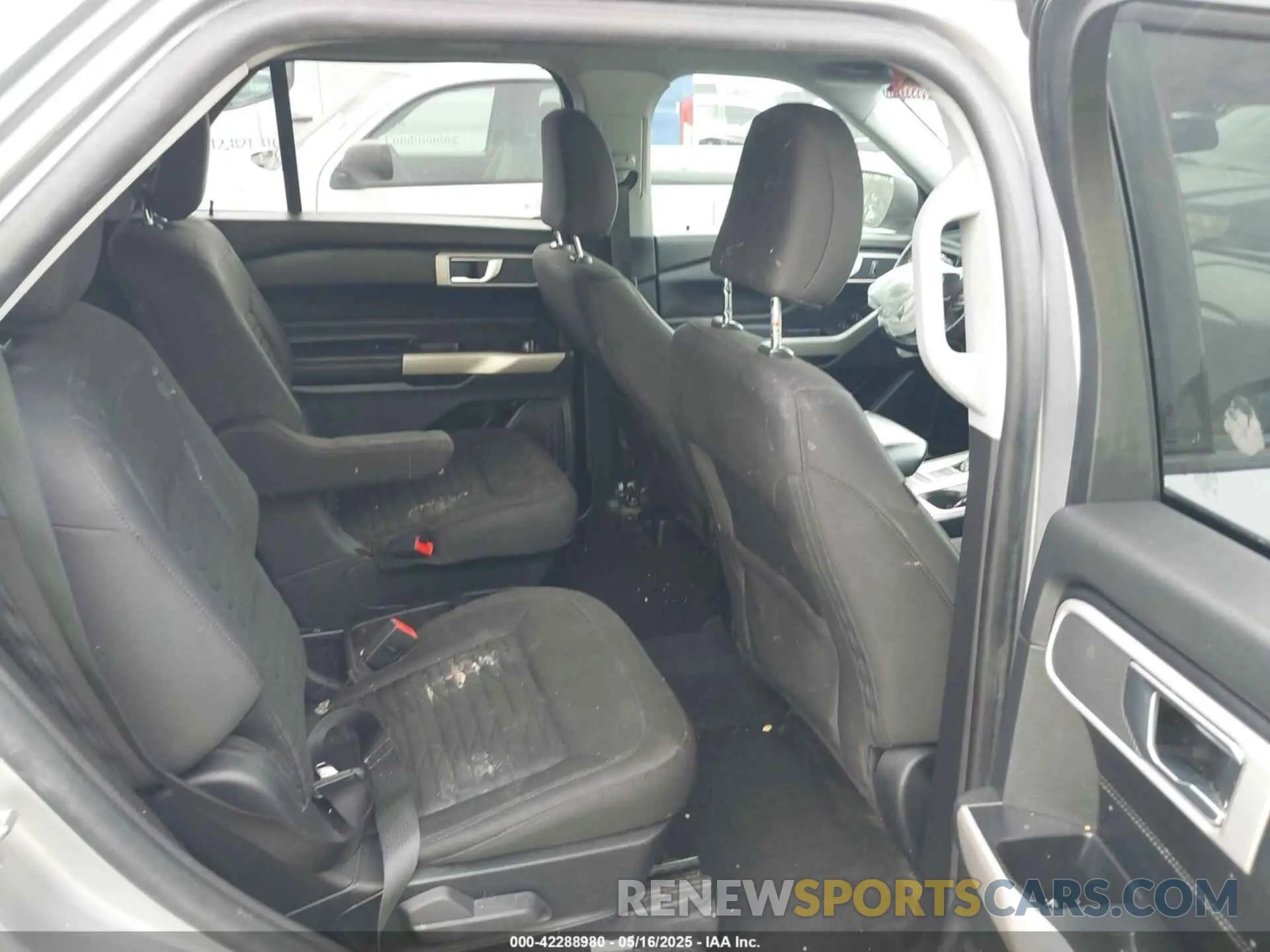 8 Photograph of a damaged car 1FMSK7DHXMGA71324 FORD EXPLORER 2021