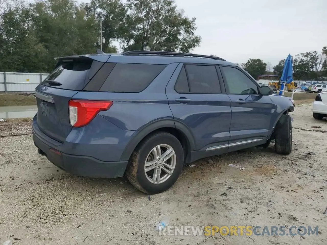 3 Photograph of a damaged car 1FMSK7DHXMGB40688 FORD EXPLORER 2021