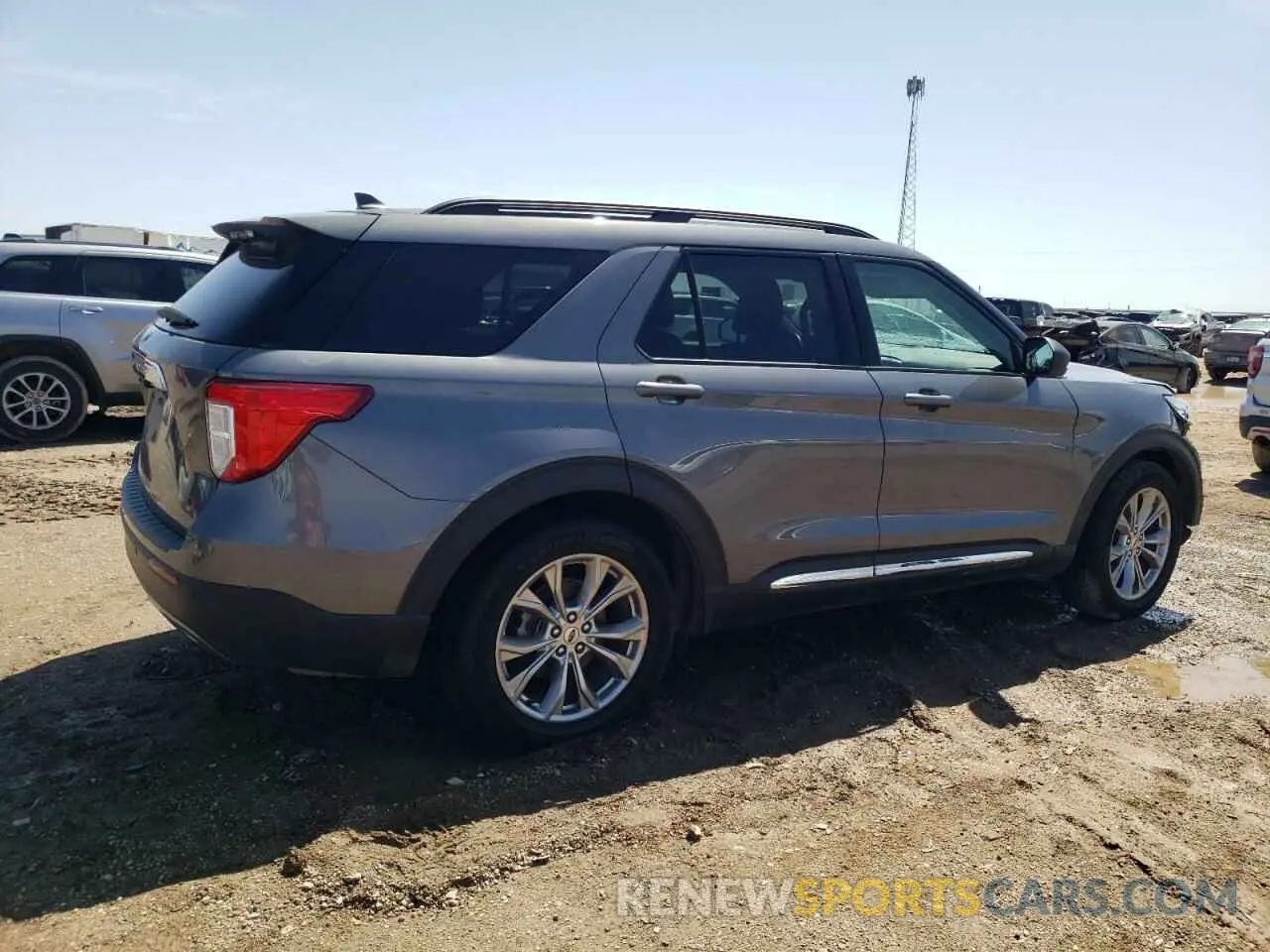 3 Photograph of a damaged car 1FMSK7DHXMGB43641 FORD EXPLORER 2021