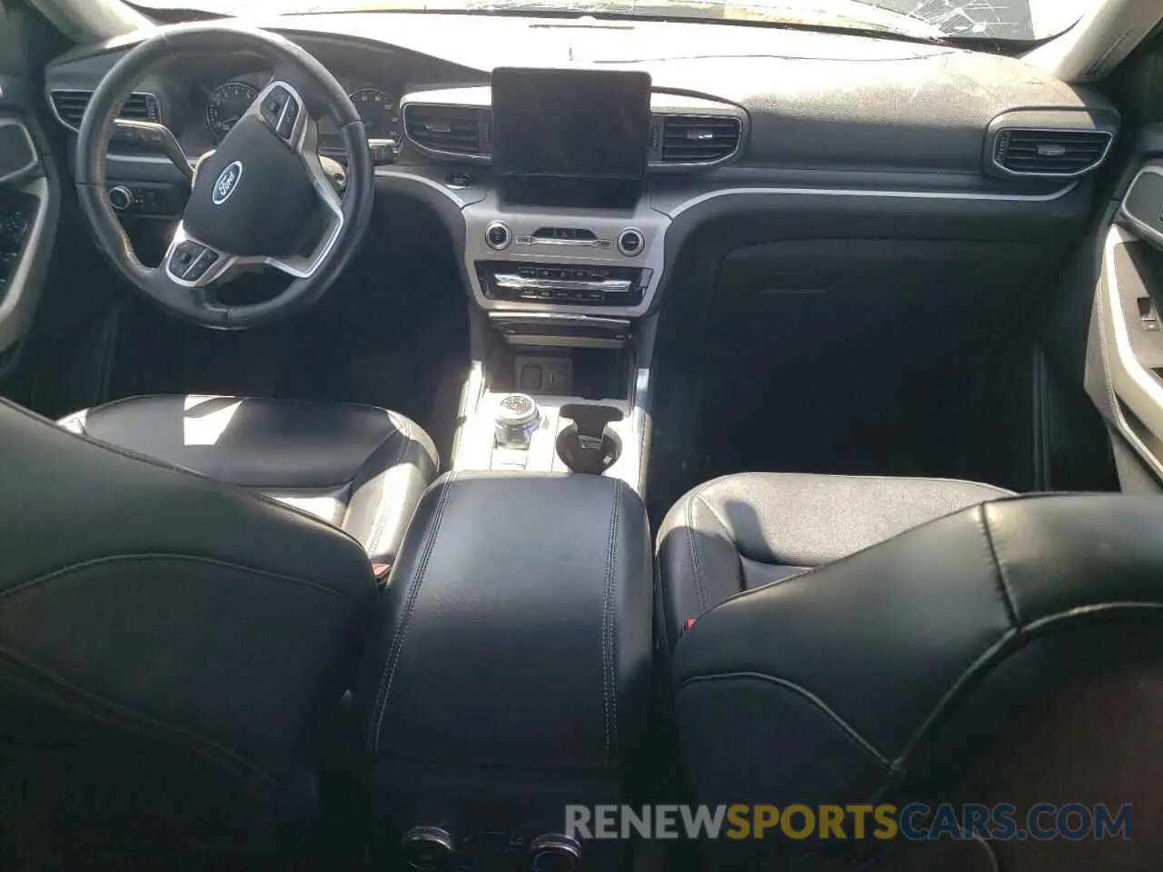 8 Photograph of a damaged car 1FMSK7DHXMGB43641 FORD EXPLORER 2021