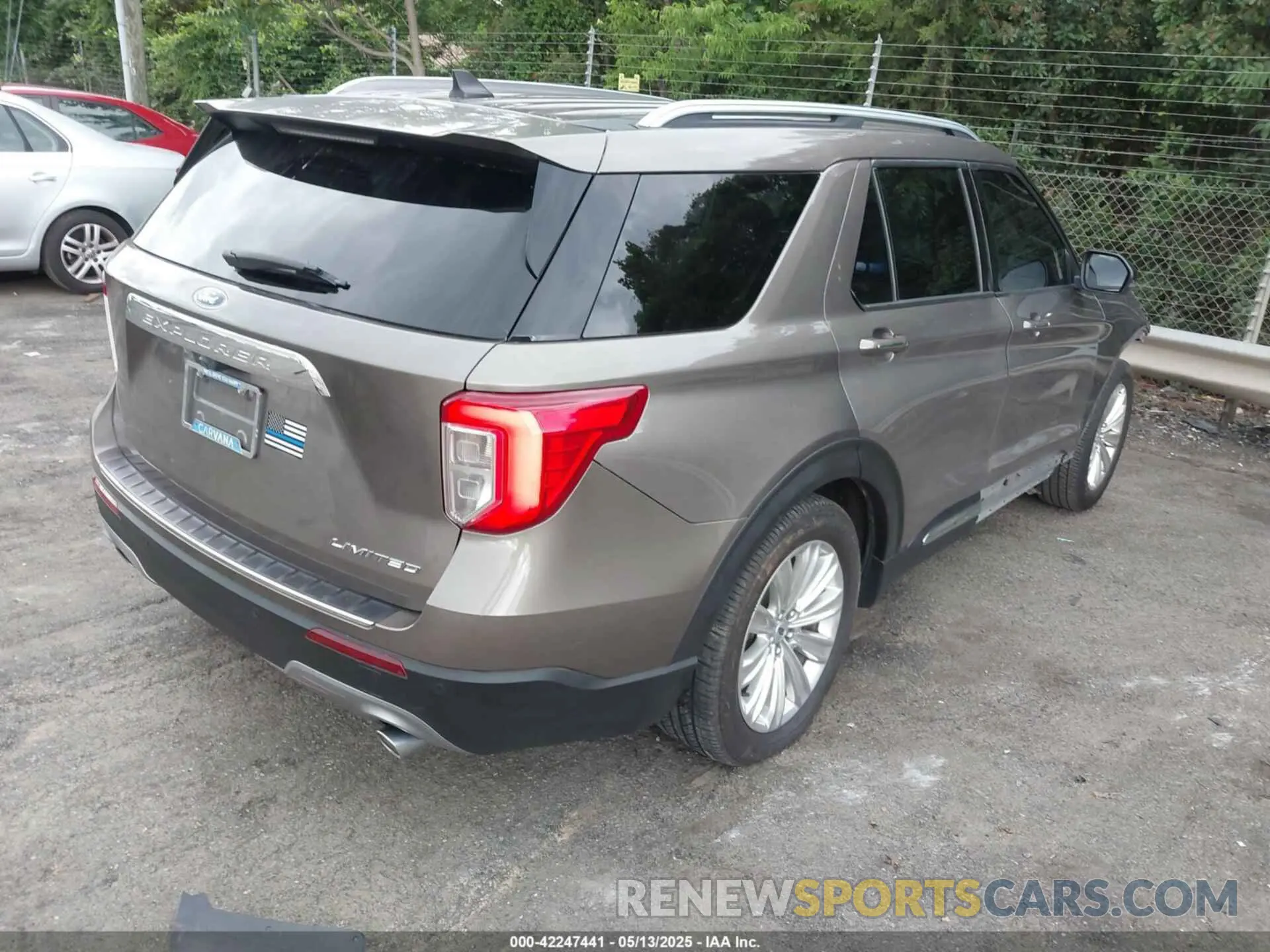 4 Photograph of a damaged car 1FMSK7FH2MGA33292 FORD EXPLORER 2021