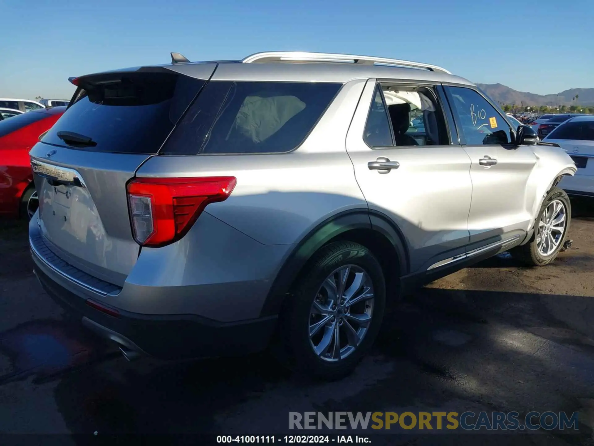 4 Photograph of a damaged car 1FMSK7FH8MGA95750 FORD EXPLORER 2021