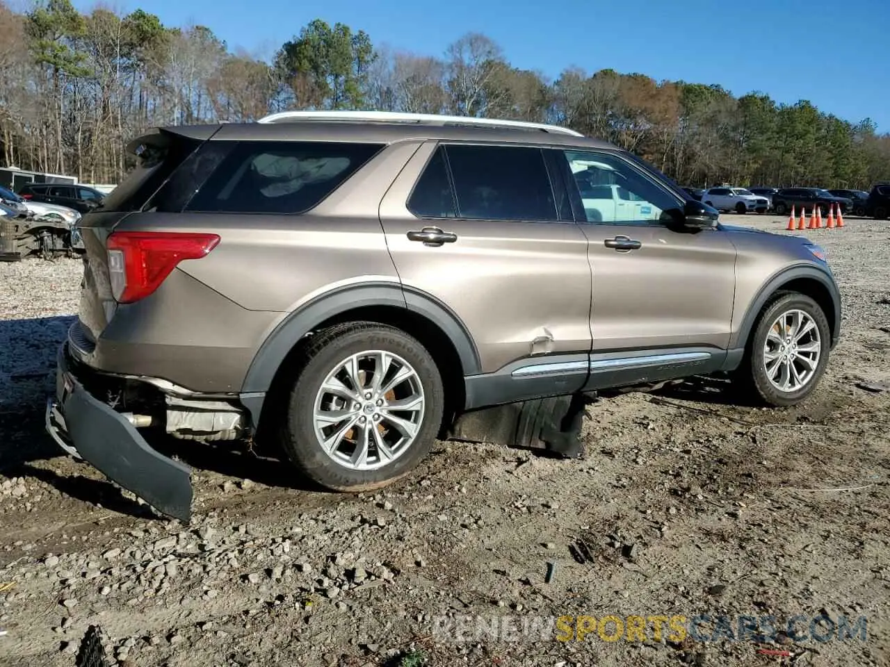 3 Фотография поврежденного автомобиля 1FMSK7FH9MGB03340 FORD EXPLORER 2021