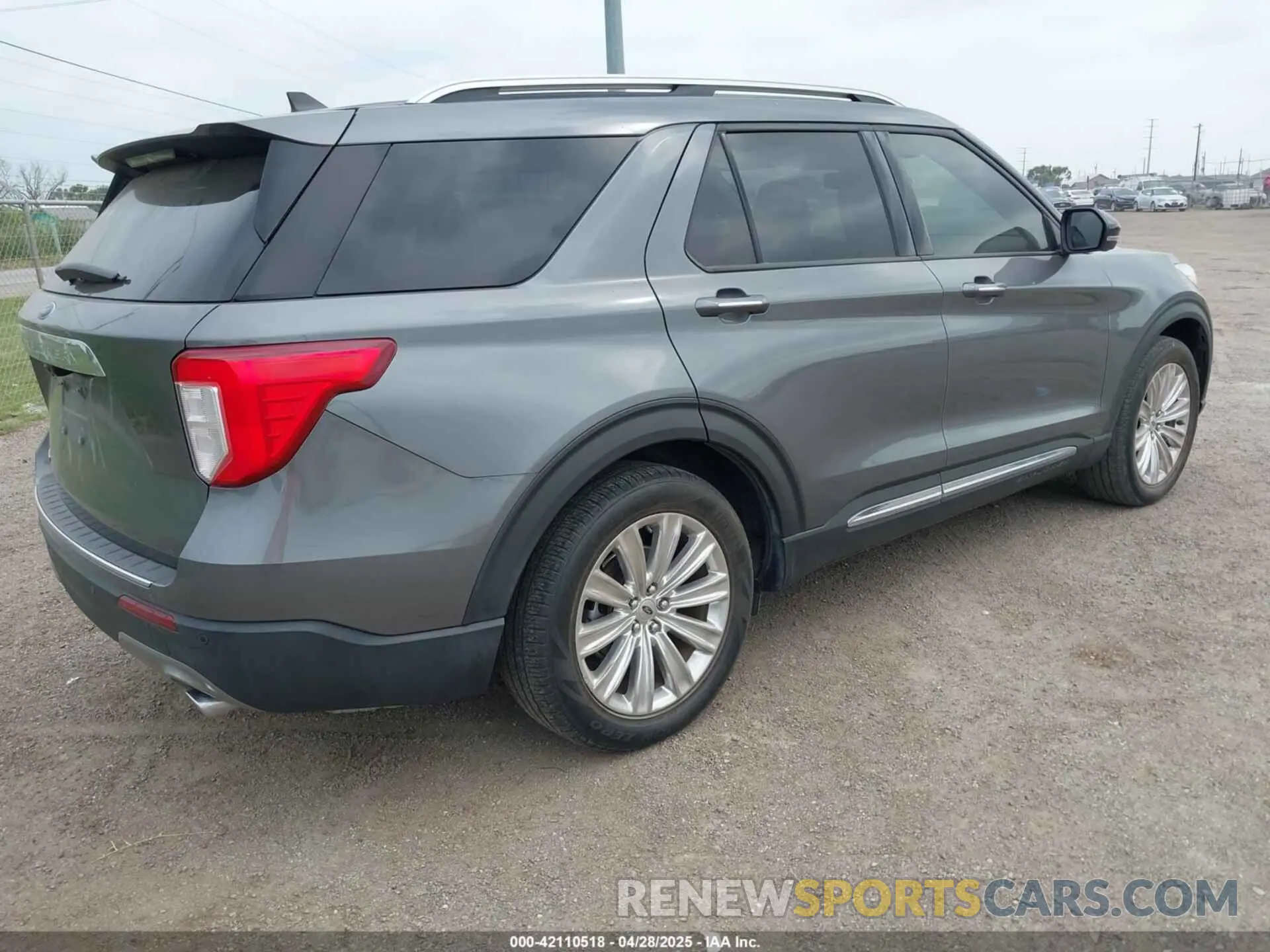 4 Photograph of a damaged car 1FMSK7FH9MGB20865 FORD EXPLORER 2021