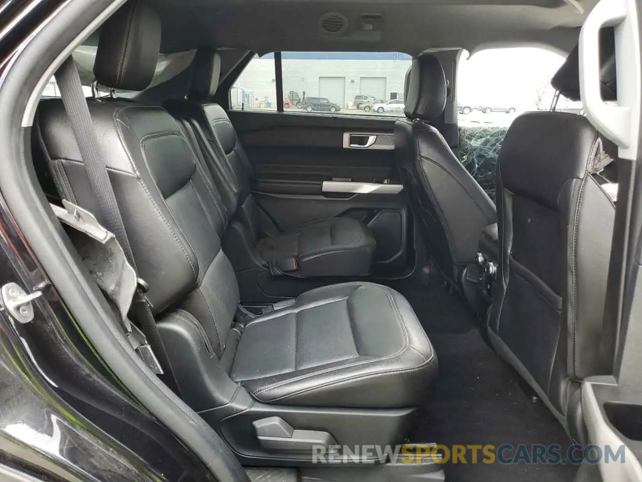 11 Photograph of a damaged car 1FMSK7FHXMGB52658 FORD EXPLORER 2021