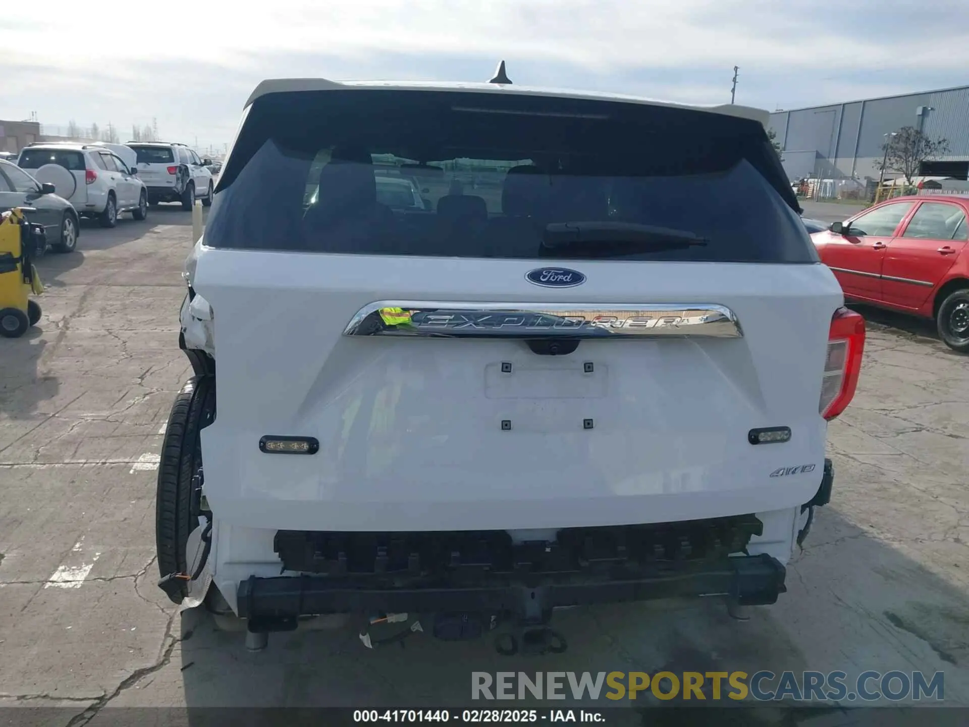 17 Photograph of a damaged car 1FMSK8BH8MGA44034 FORD EXPLORER 2021
