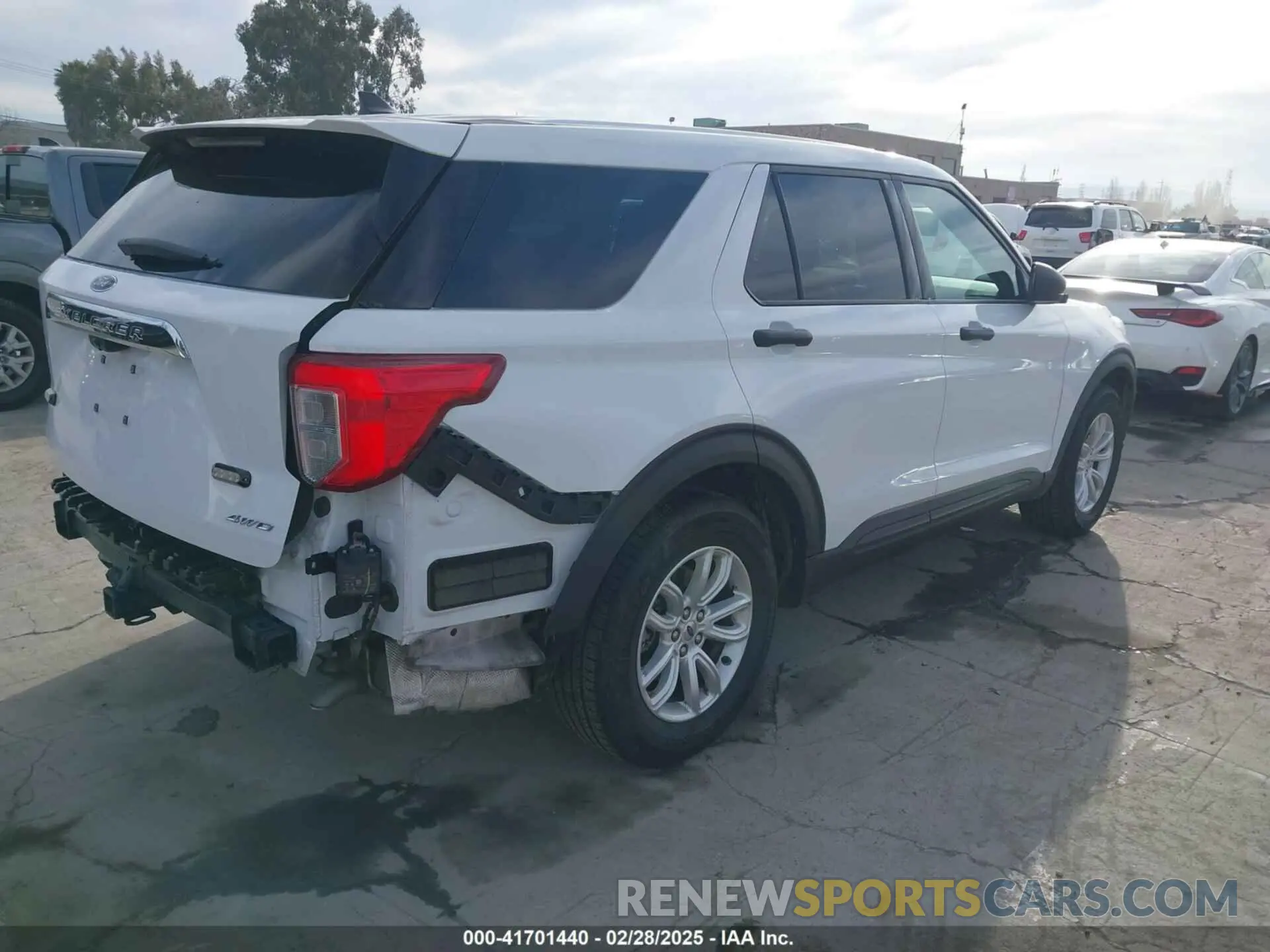 4 Photograph of a damaged car 1FMSK8BH8MGA44034 FORD EXPLORER 2021