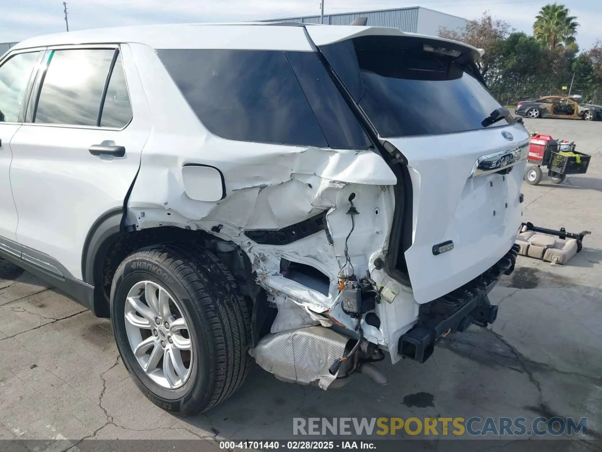 6 Photograph of a damaged car 1FMSK8BH8MGA44034 FORD EXPLORER 2021