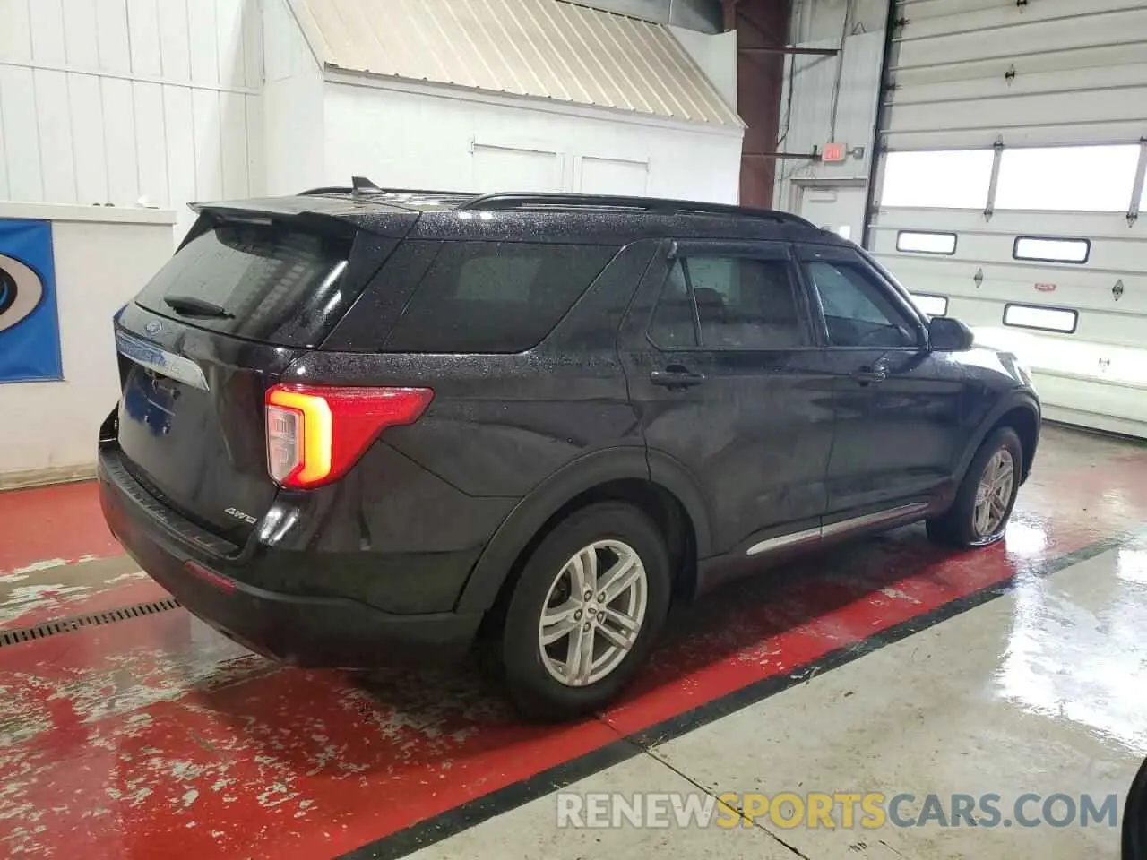 3 Photograph of a damaged car 1FMSK8DH1MGB87422 FORD EXPLORER 2021