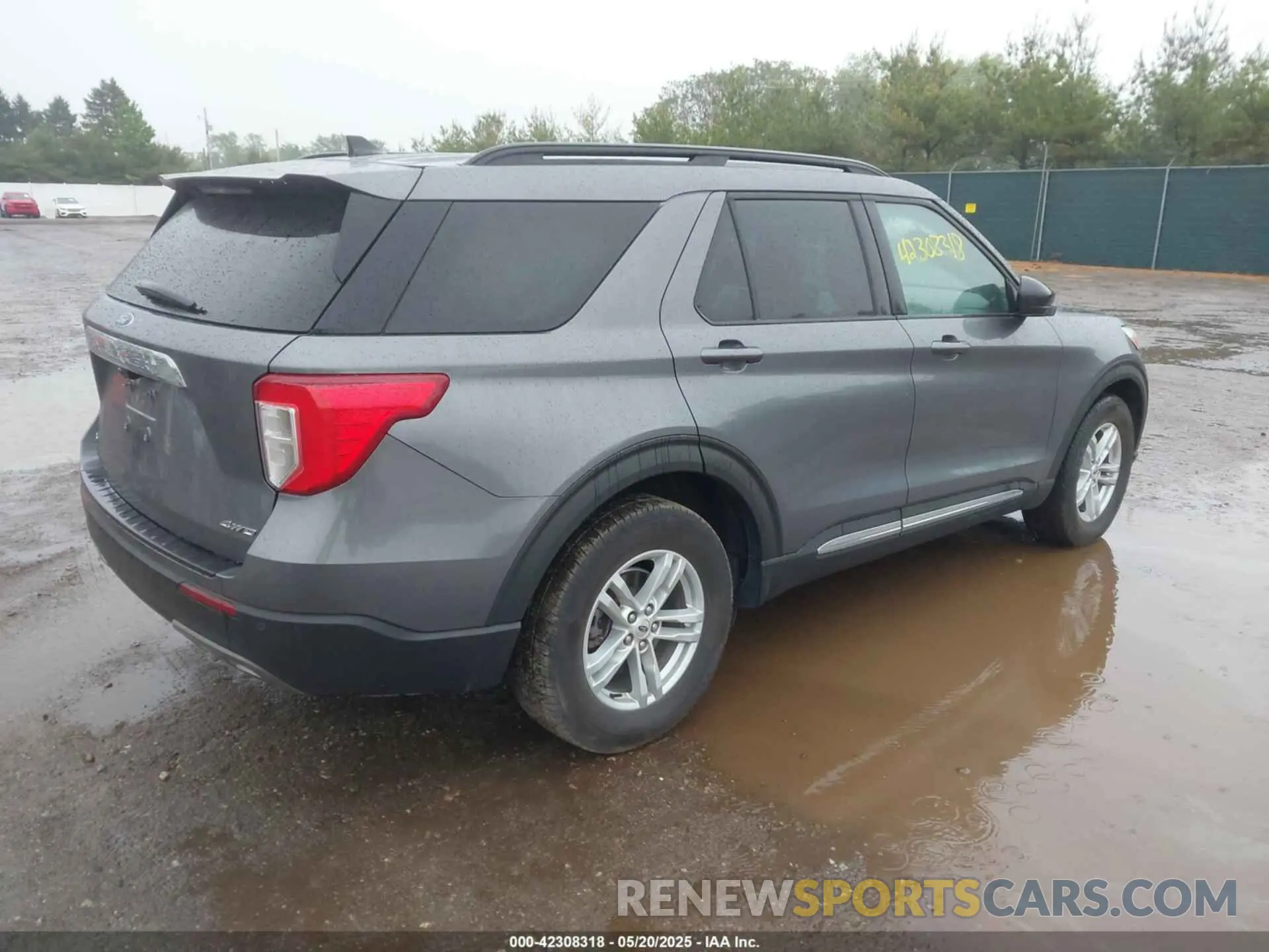 4 Photograph of a damaged car 1FMSK8DH1MGC44878 FORD EXPLORER 2021