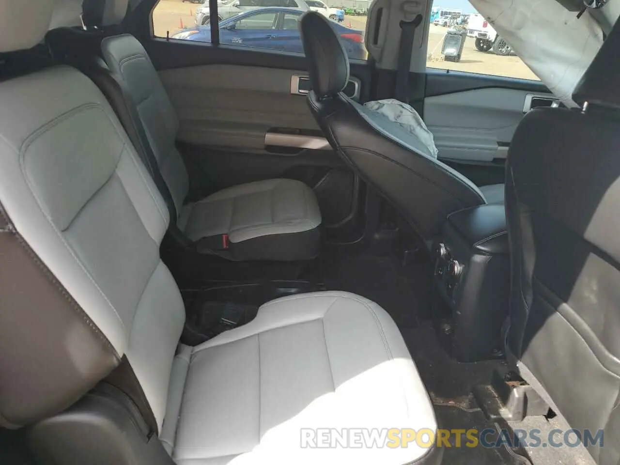 11 Photograph of a damaged car 1FMSK8DH2MGA33222 FORD EXPLORER 2021