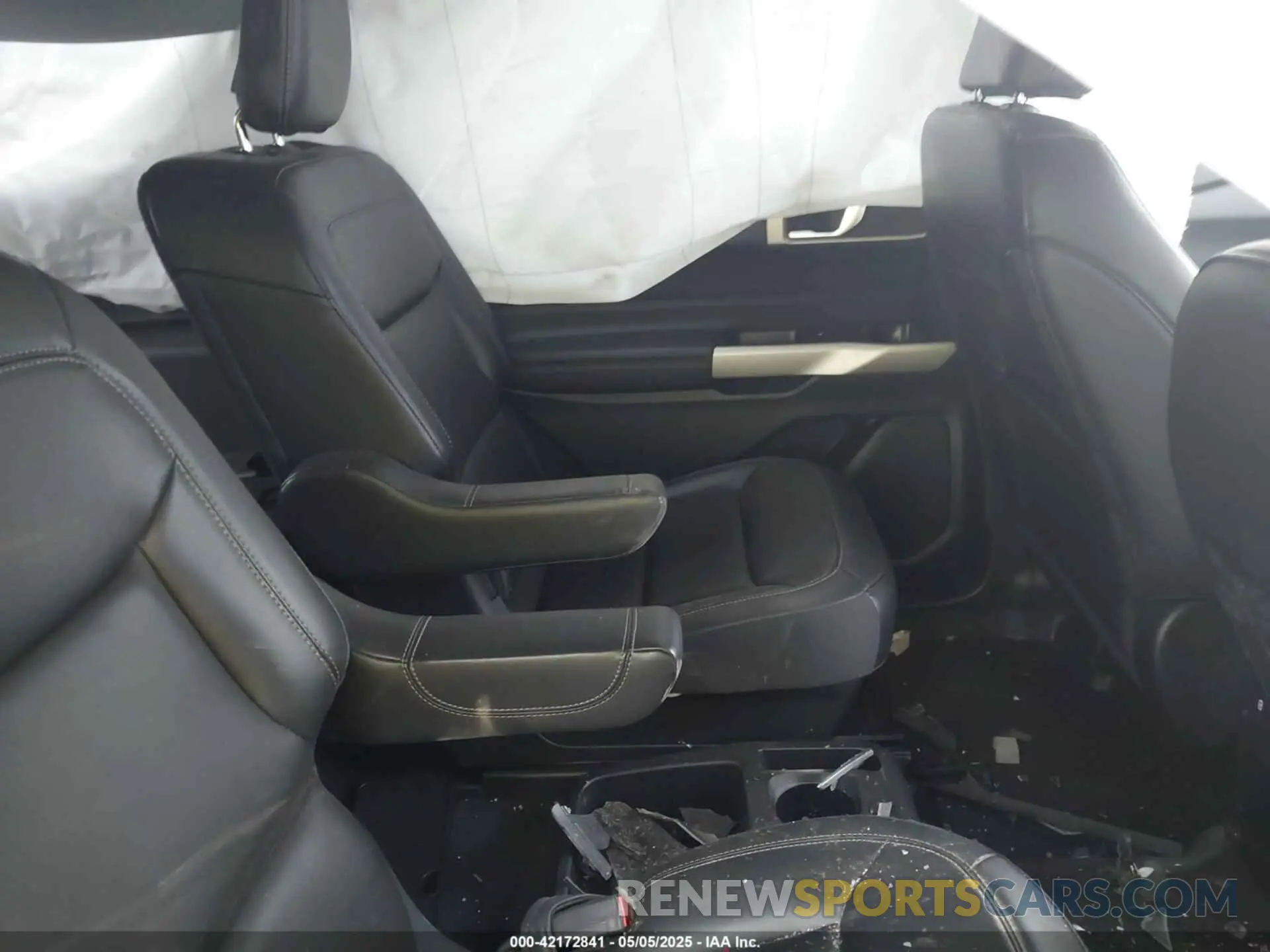 8 Фотография поврежденного автомобиля 1FMSK8DH2MGA81156 FORD EXPLORER 2021