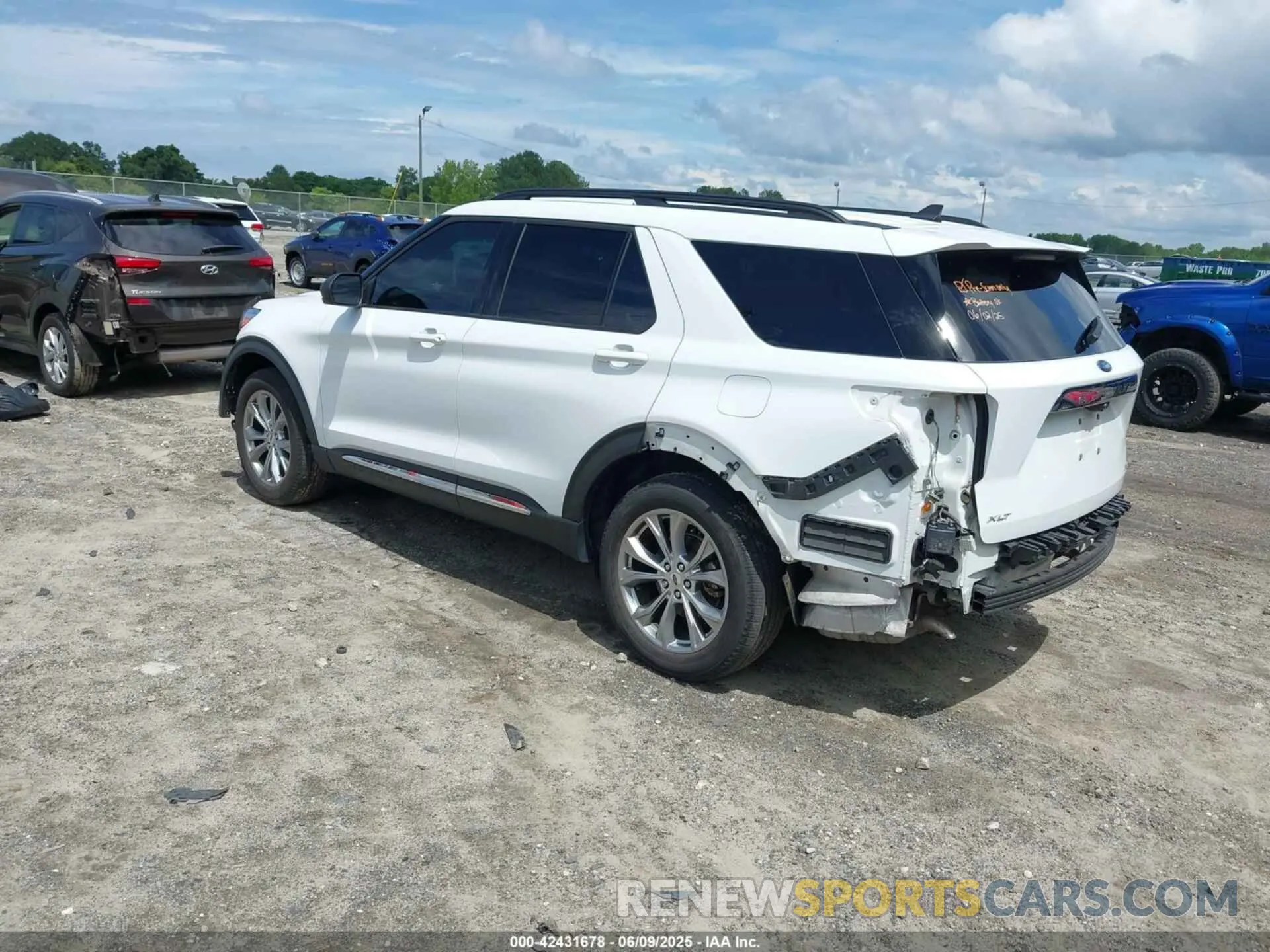 3 Photograph of a damaged car 1FMSK8DH2MGB20487 FORD EXPLORER 2021