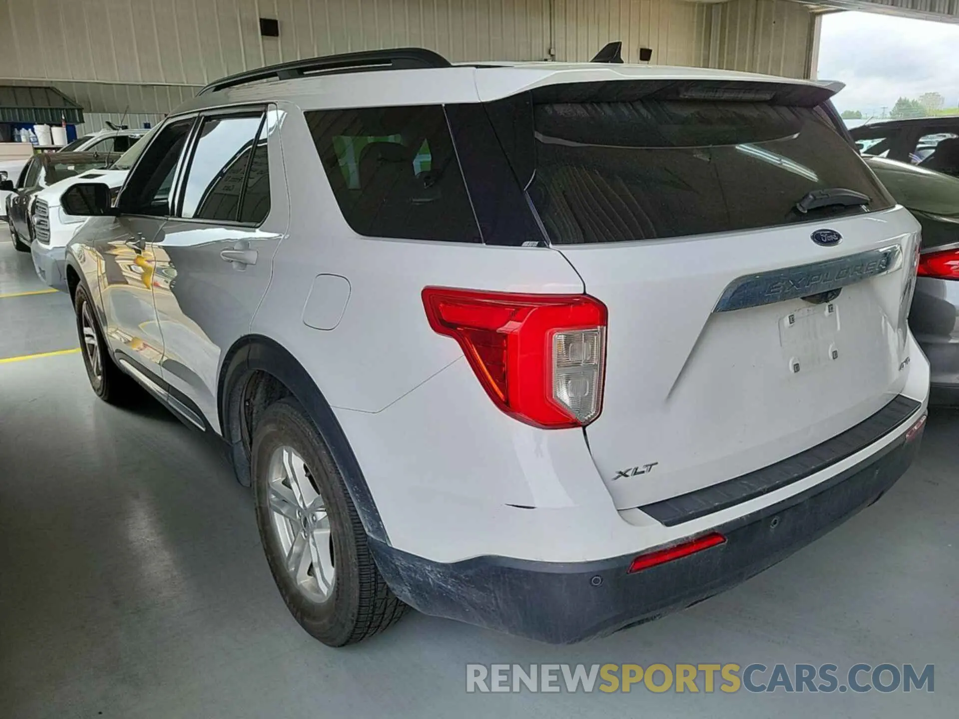 9 Фотография поврежденного автомобиля 1FMSK8DH3MGB18831 FORD EXPLORER 2021