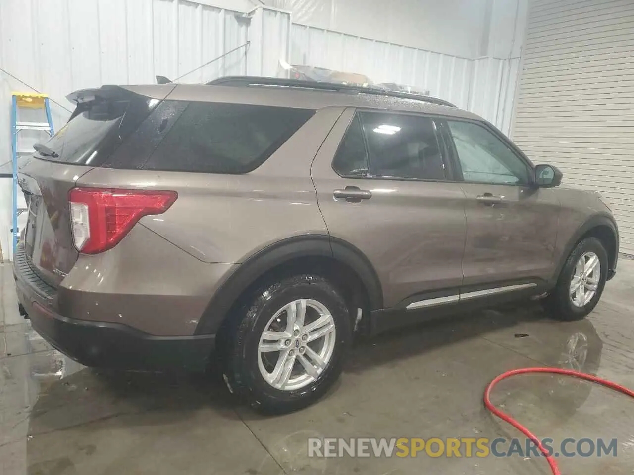 3 Photograph of a damaged car 1FMSK8DH3MGB38531 FORD EXPLORER 2021