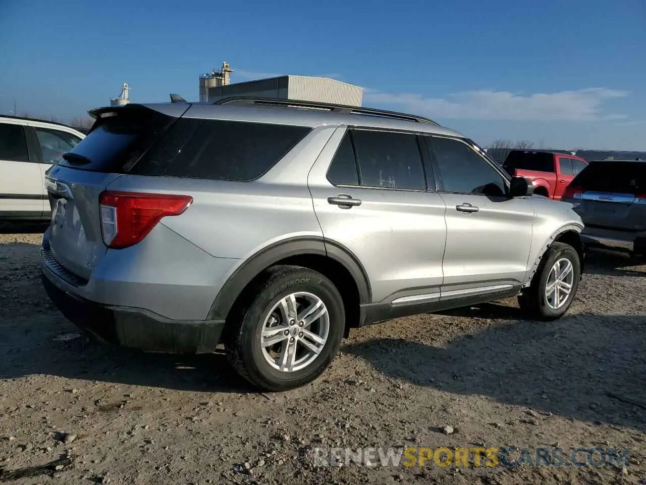 3 Фотография поврежденного автомобиля 1FMSK8DH3MGB91231 FORD EXPLORER 2021