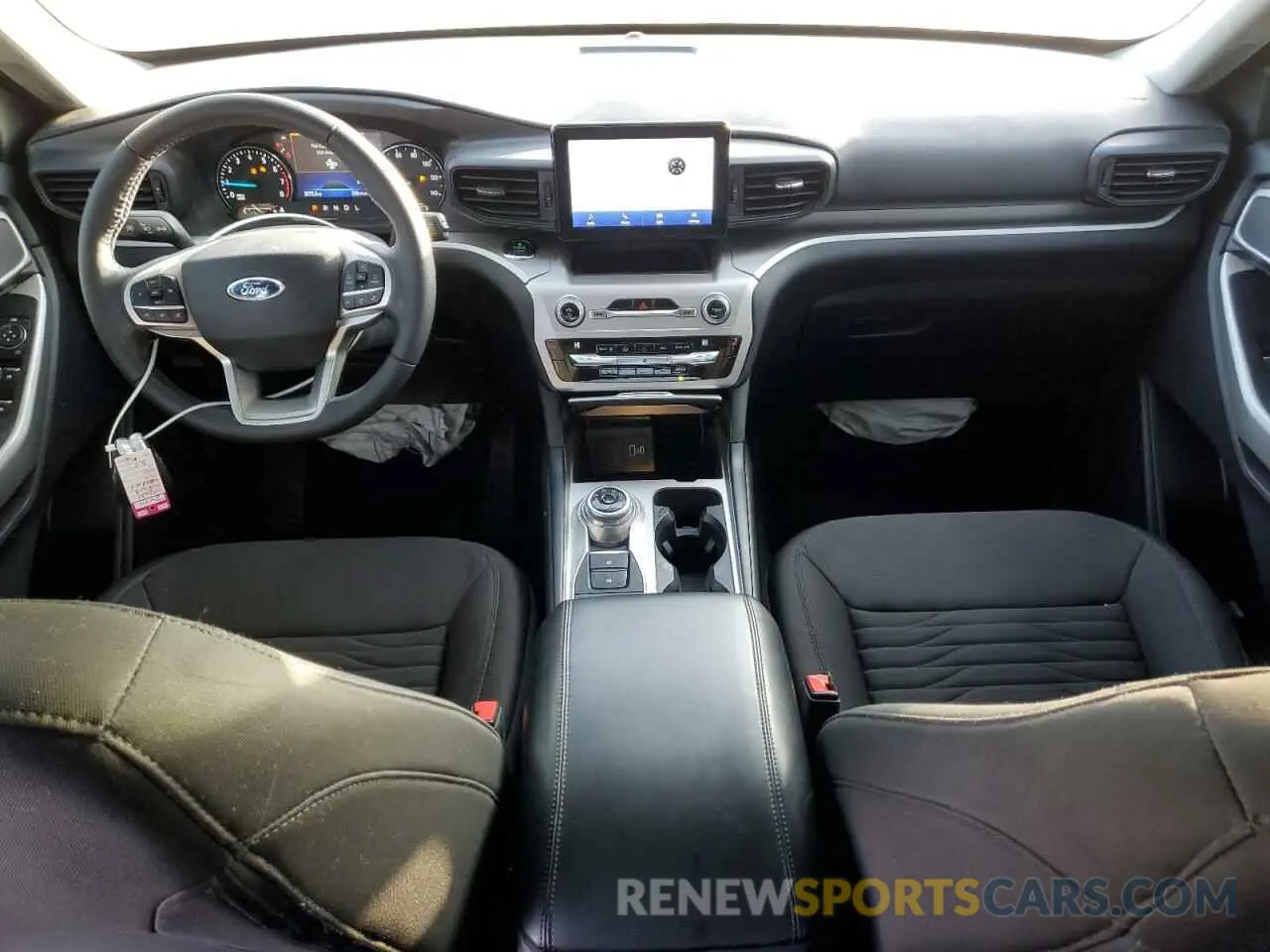 8 Фотография поврежденного автомобиля 1FMSK8DH3MGB91231 FORD EXPLORER 2021