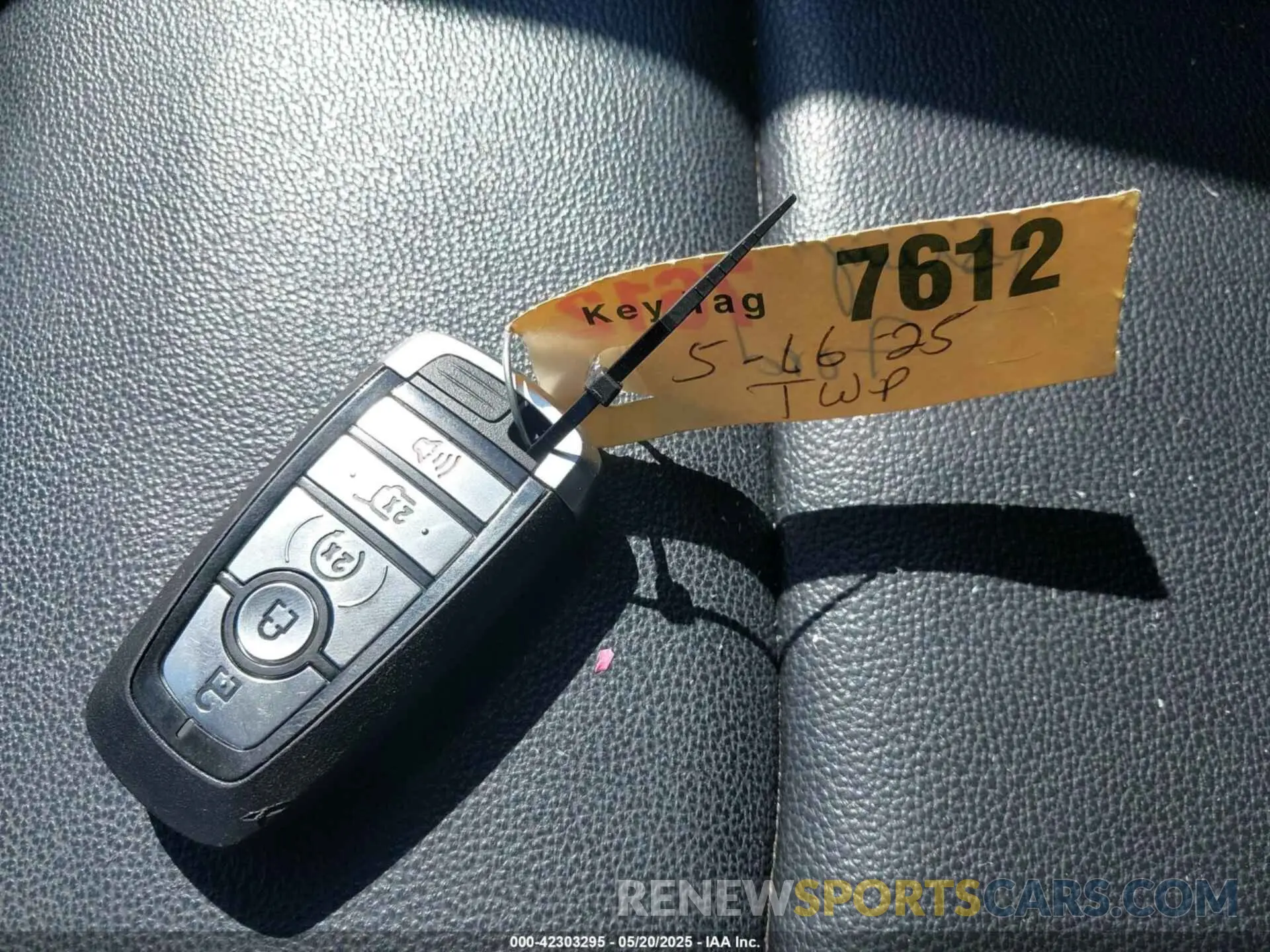 11 Photograph of a damaged car 1FMSK8DH4MGA26515 FORD EXPLORER 2021