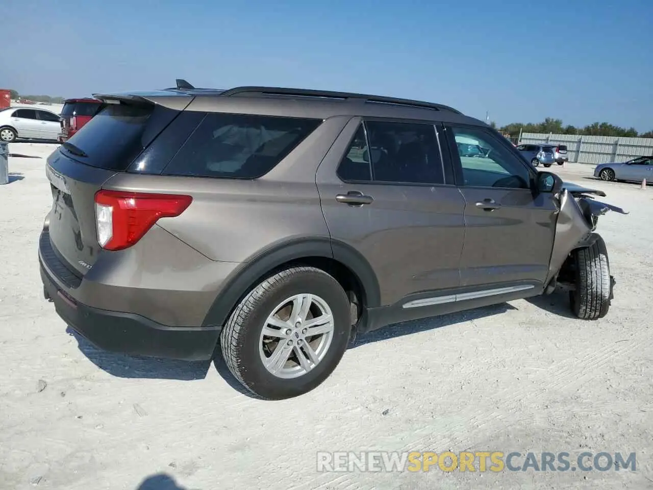 3 Фотография поврежденного автомобиля 1FMSK8DH4MGB58660 FORD EXPLORER 2021