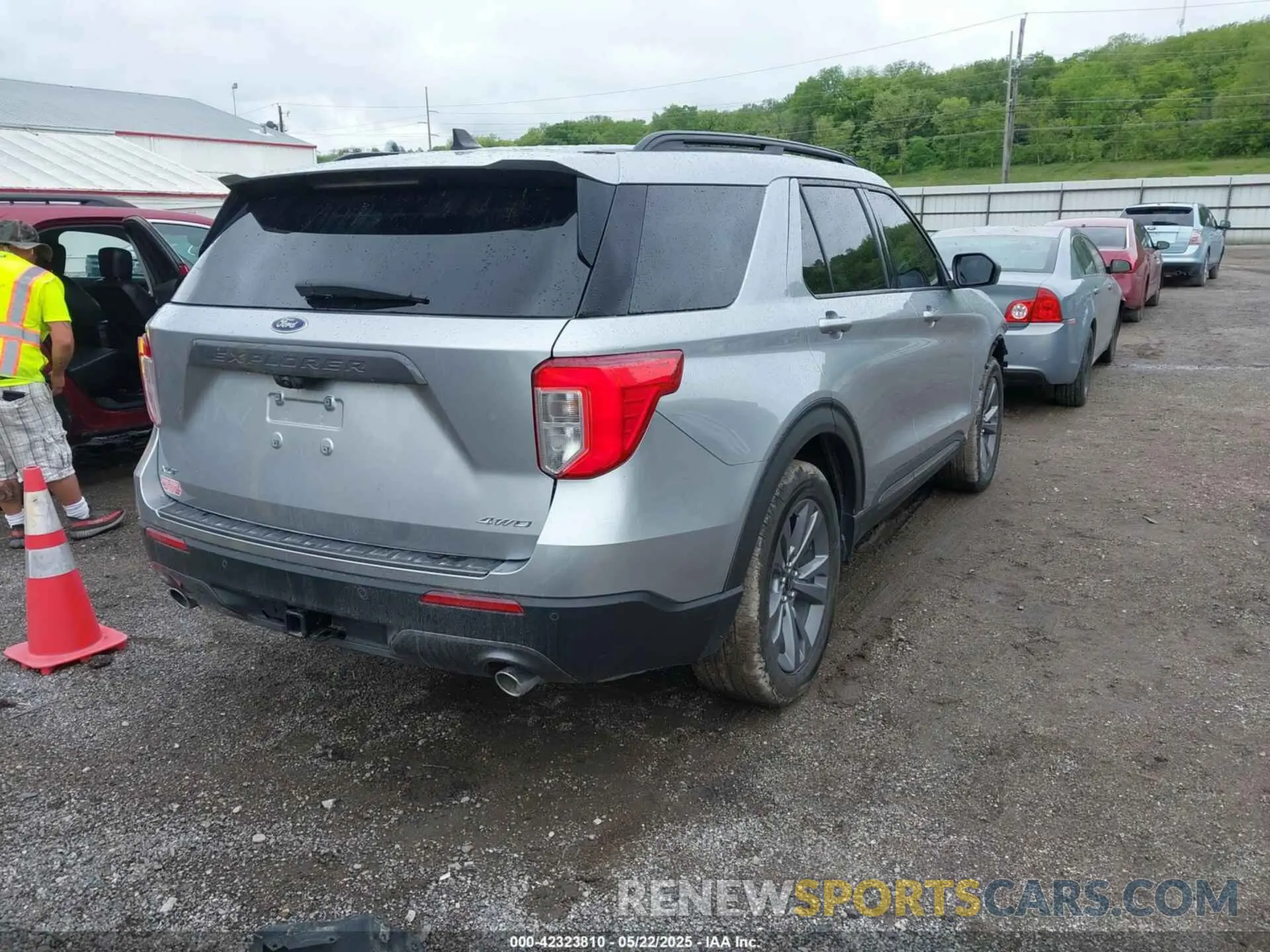 4 Фотография поврежденного автомобиля 1FMSK8DH5MGA02921 FORD EXPLORER 2021