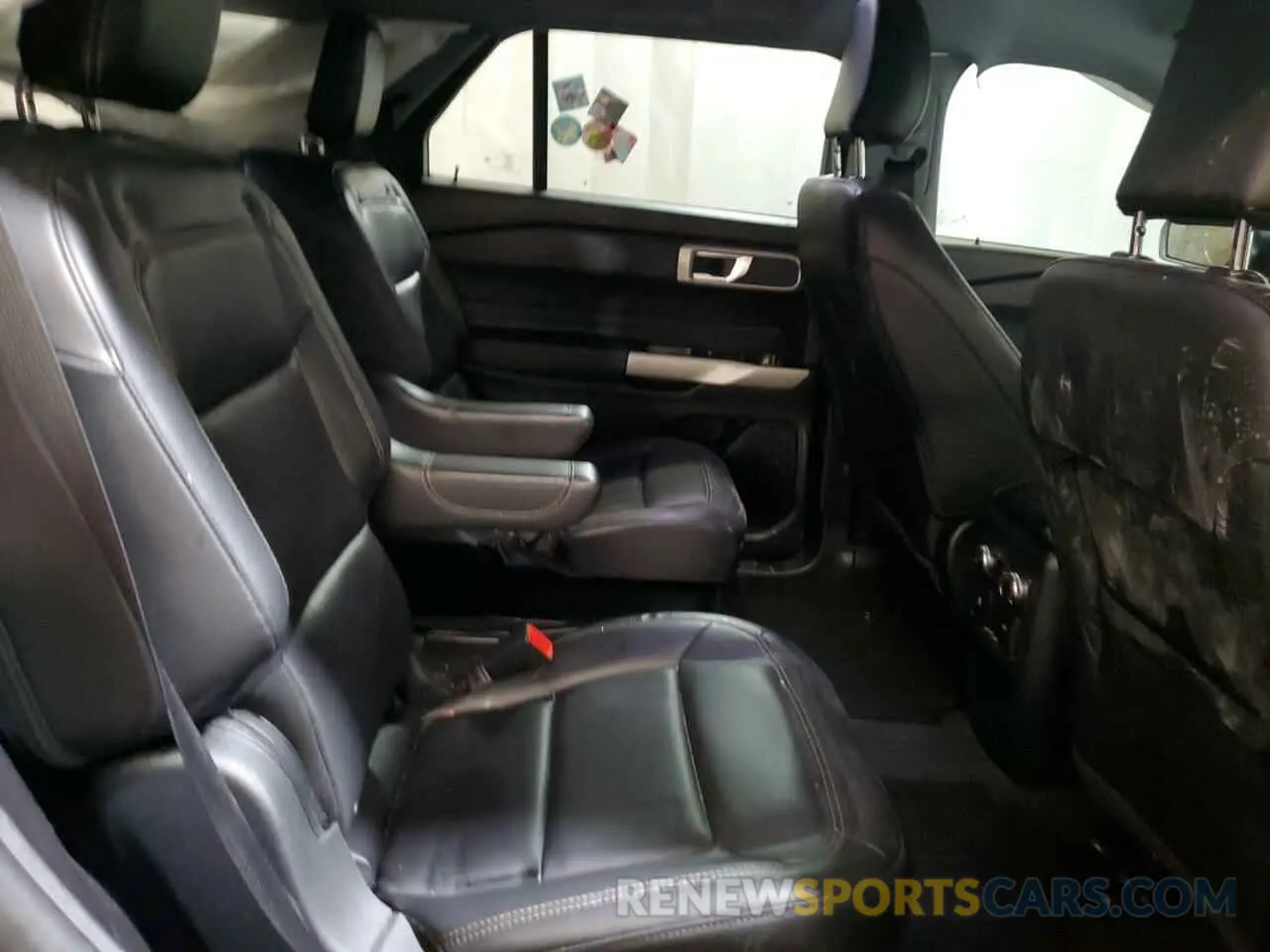 11 Фотография поврежденного автомобиля 1FMSK8DH5MGB00685 FORD EXPLORER 2021
