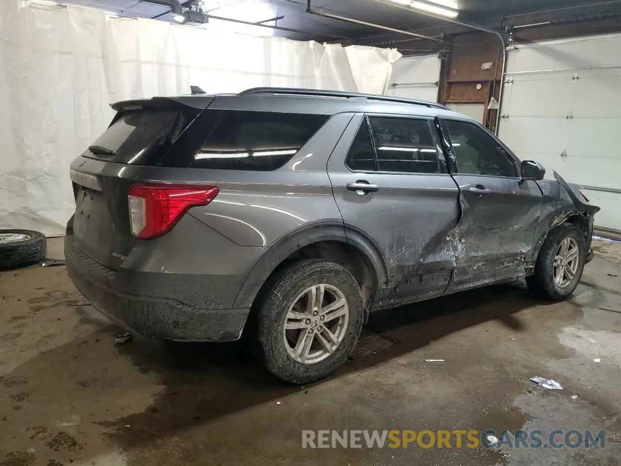 3 Фотография поврежденного автомобиля 1FMSK8DH5MGB00685 FORD EXPLORER 2021