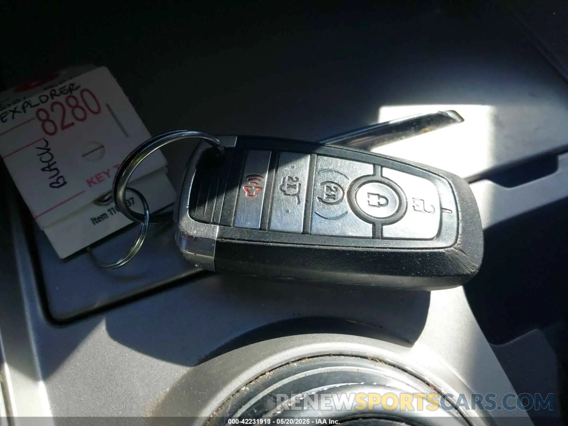 11 Фотография поврежденного автомобиля 1FMSK8DH6MGB10383 FORD EXPLORER 2021