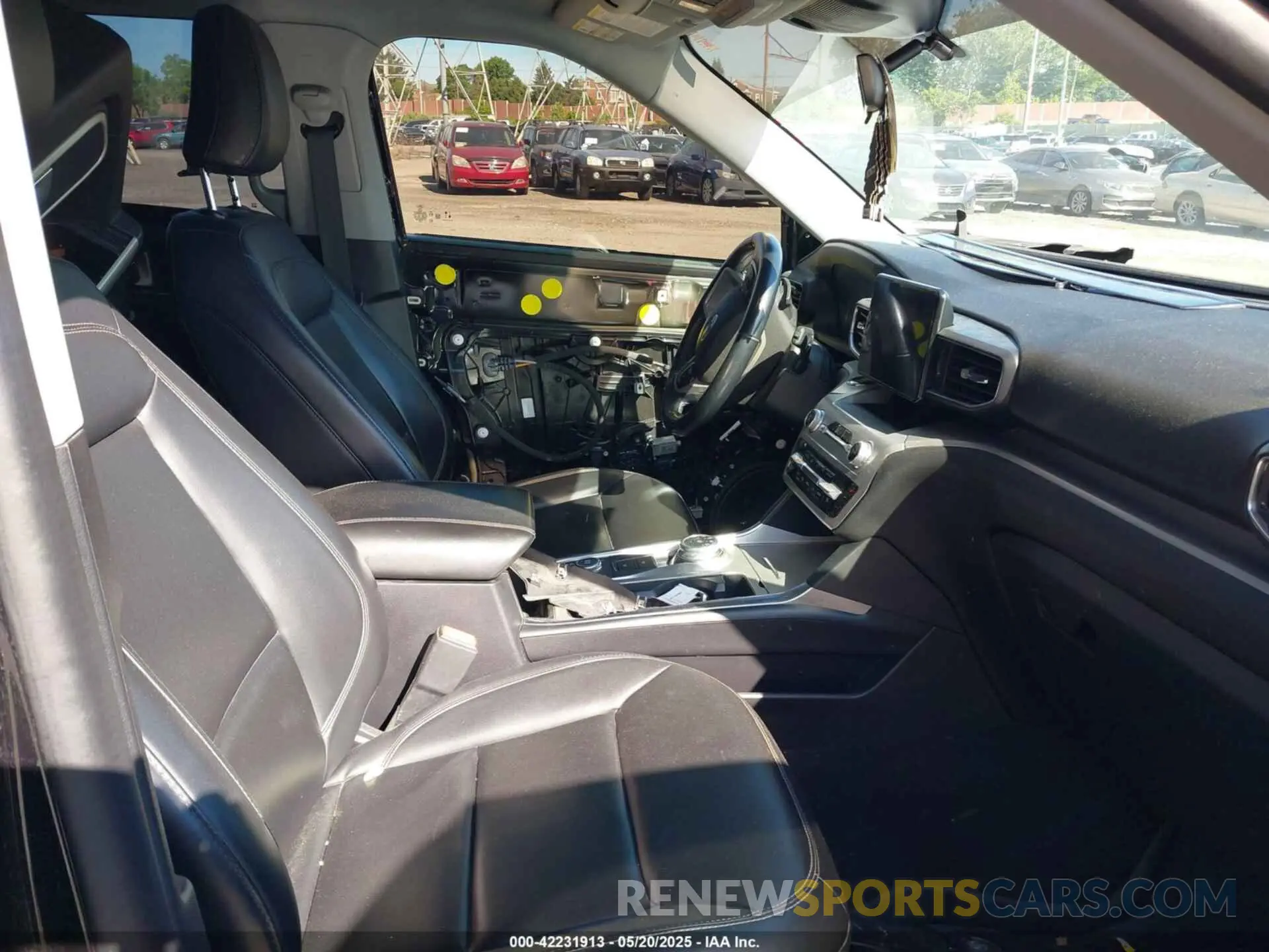 5 Фотография поврежденного автомобиля 1FMSK8DH6MGB10383 FORD EXPLORER 2021